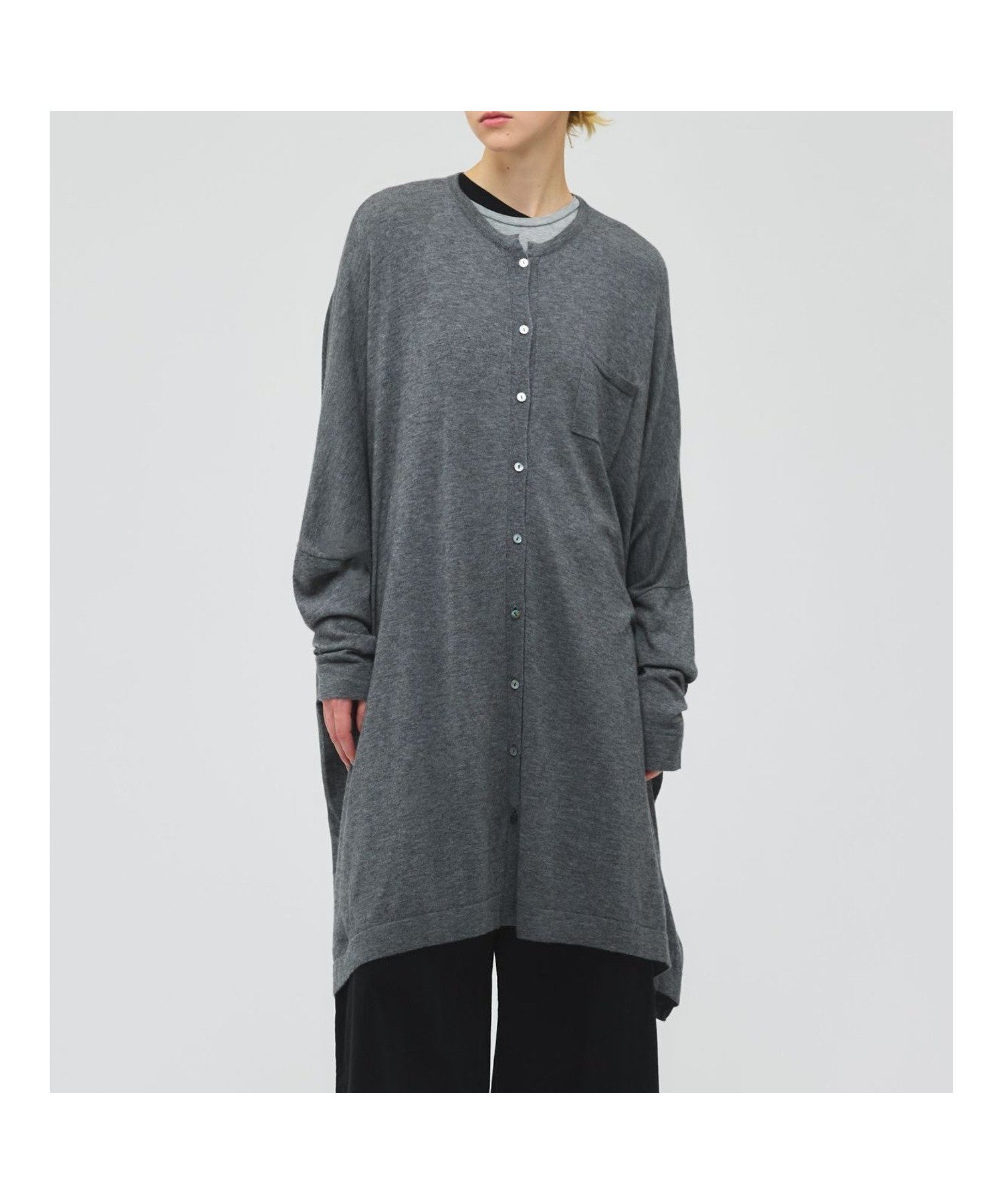 【マーコート/MARcourt】のmizuiro ind ハイゲージスタンドカラーワンピース インテリア・キッズ・メンズ・レディースファッション・服の通販 founy(ファニー) 　ファッション　Fashion　レディースファッション　Fashion for Women　ワンピース　Dresses　シンプル　Simple, Minimal　スタンド　Stand Collar, Upright Stand　スリット　Slit, Slit Detail　フロント　Front, Front Design　ベーシック　Basic, Essential　ポケット　Pocket, Pocket Detail　人気　Popular, Best Seller　今季　This Season, Current Season　再入荷　Restock / Back in Stock　長袖　Long Sleeve, Full Sleeve　グレー|ID: prp329100004821207 ipo3291000000035037683