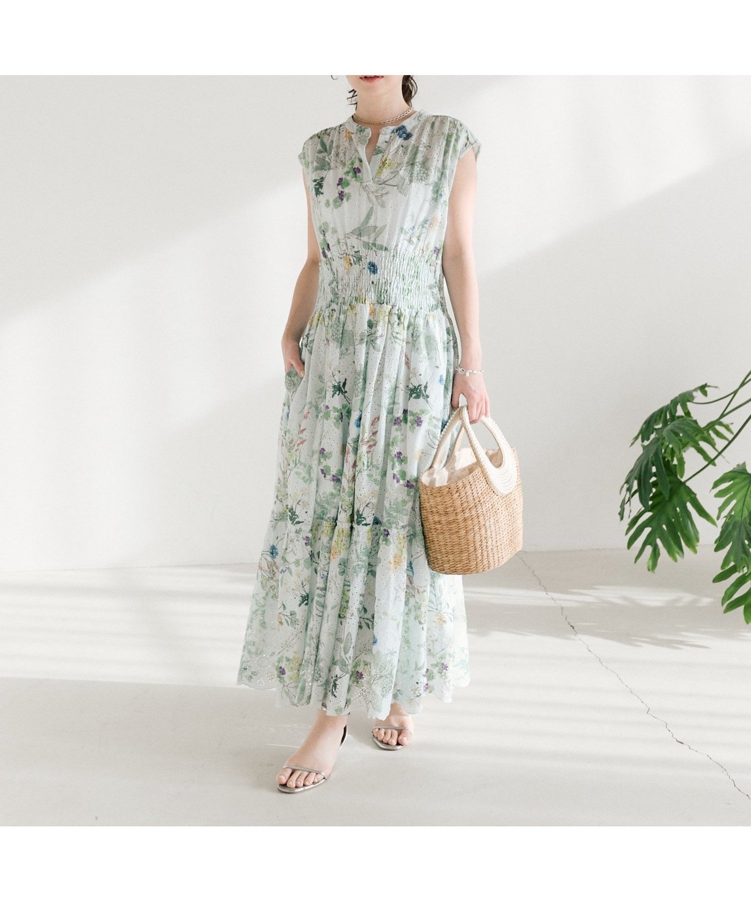 【ラブティックボンボン/La boutique BonBon】の【お上品着映え】エンブロイダリーフラワープリントワンピース インテリア・キッズ・メンズ・レディースファッション・服の通販 founy(ファニー) 　ファッション　Fashion　レディースファッション　Fashion for Women　ワンピース　Dresses　おすすめ　Recommended / Our Picks　エレガント 上品　Elegant　ギャザー　Gathered, Ruffled　ジャケット　Jacket, Outerwear　デコルテ　Décolleté, Neckline　パーカー　Hoodie, Parka　フラワー　Flower, Floral　プリント　Print, Printed Pattern　ポケット　Pocket, Pocket Detail　ロング　Long, Long-Length　ミント|ID: prp329100004821244 ipo3291000000035038151