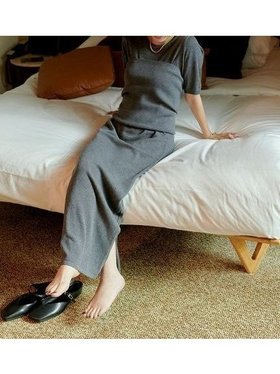 【ミースロエ/MIESROHE】の【macoto×MIESROHE】ビスチェ付きニットワンピース 人気、トレンドファッション・服の通販 founy(ファニー) ファッション Fashion レディースファッション Fashion for Women ワンピース Dresses ニットワンピース Knit Dresses ウォッシャブル Machine Washable ストレート Straight, Straight Cut スマート Smart, Elegant ビスチェ Bustier, Corset Top |ID:prp329100004821254