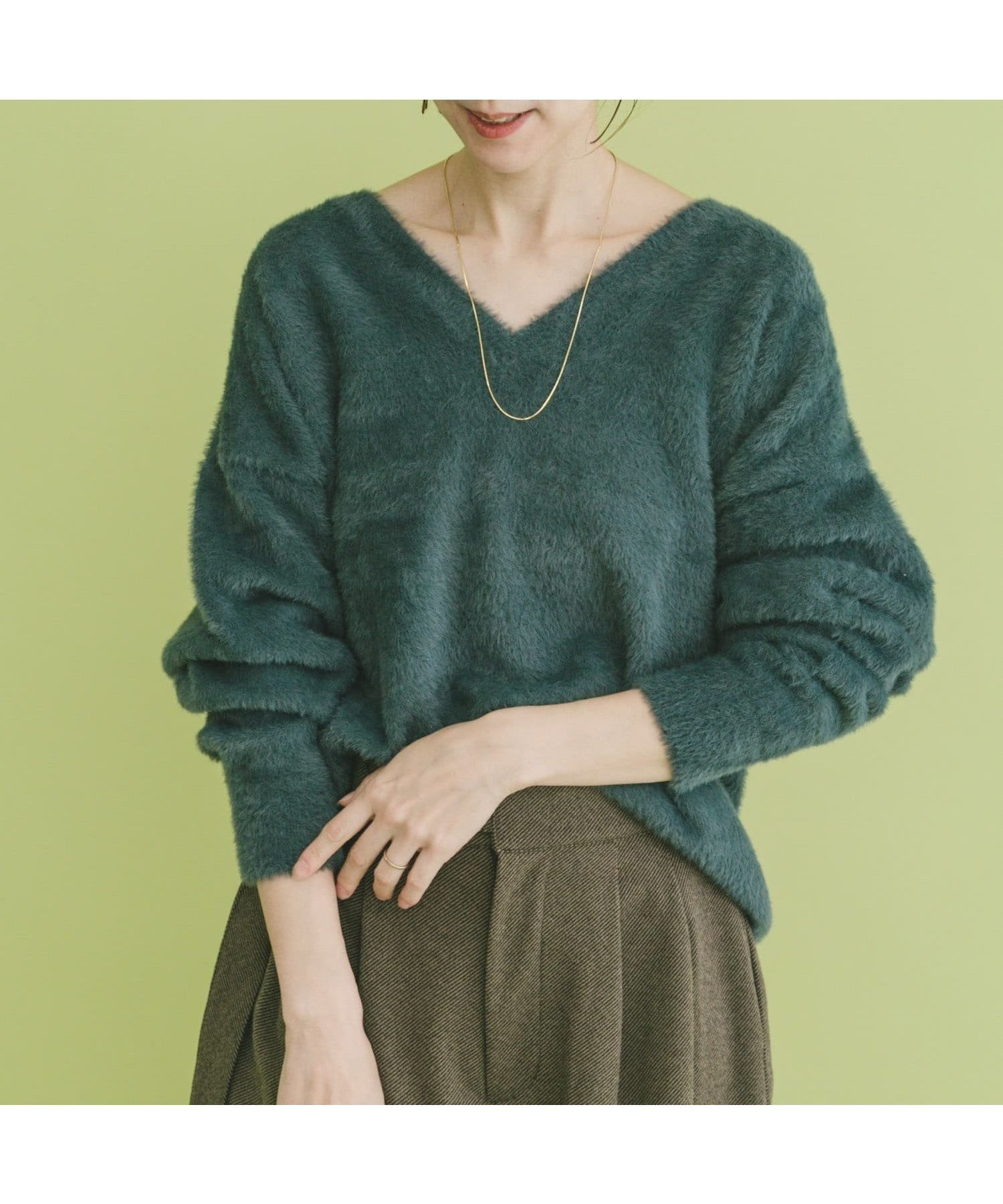 【アイテムズアーバンリサーチ/ITEMS URBAN RESEARCH】のミニシャギーVネックニット インテリア・キッズ・メンズ・レディースファッション・服の通販 founy(ファニー) 　ファッション　Fashion　レディースファッション　Fashion for Women　トップス・カットソー　Cut & Sew Tops　ニット　Knit Tops & Sweaters　Vネックトップス　V-Neck Tops / V-Cut Neckline Shirts　2025年　2025　2025-2026秋冬・A/W　Autumn/Winter 2025–26 AW25–26　冬　Winter / This Winter　シンプル　Simple, Minimal　デコルテ　Décolleté, Neckline　ボトム　Bottoms, Lower Wear　エレガント 上品　Elegant　A/W・秋冬　Autumn/Winter　GRN|ID: prp329100004821272 ipo3291000000035038681