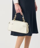 【アナイ/ANAYI】の【Eternal Line 2026】 スクエアワンハンドルバッグ 人気、トレンドファッション・服の通販 founy(ファニー) ファッション Fashion レディースファッション Fashion for Women バッグ Bags コンパクト Compact, Small Size シェイプ Shape, Slim Fit スマート Smart, Elegant 台形 A-Line, Trapezoid Shape フラップ Flap, Flap Pocket ポケット Pocket, Pocket Detail マグネット Magnet, Magnetic Closure ラップ Wrap, Wrap Design 再入荷 Restock / Back in Stock thumbnail off white|ID: prp329100004821383 ipo3291000000035040650