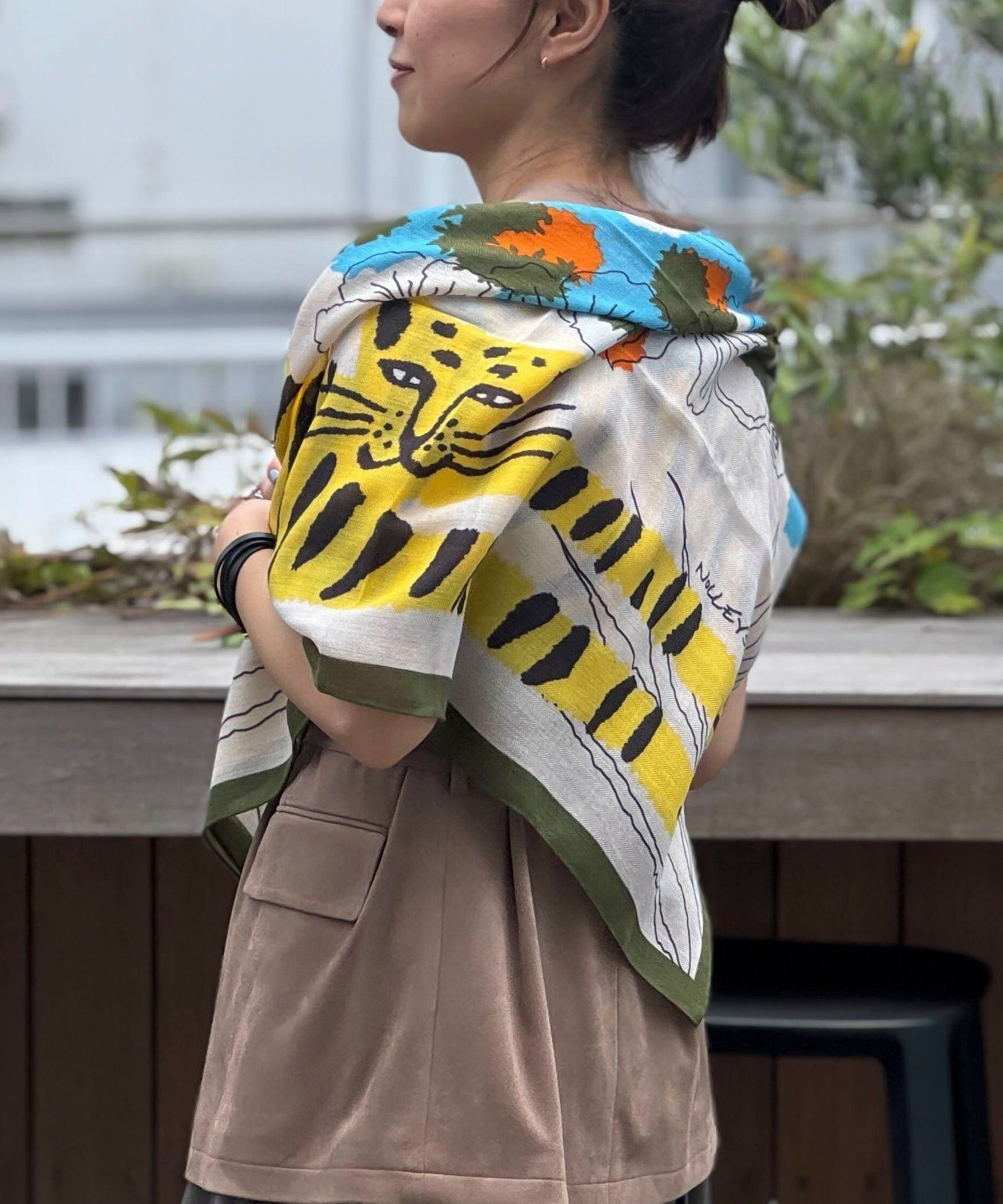 【ノーリーズ/NOLLEY'S】のW/Sプリントストール インテリア・キッズ・メンズ・レディースファッション・服の通販 founy(ファニー) 　ファッション　Fashion　レディースファッション　Fashion for Women　おすすめ　Recommended / Our Picks　シルク　Silk, 100% Silk　スクエア　Square, Square Shape　ストール　Stole, Wrap　ビスチェ　Bustier, Corset Top　プリント　Print, Printed Pattern　グリーン系その他|ID: prp329100004821633 ipo3291000000035044873