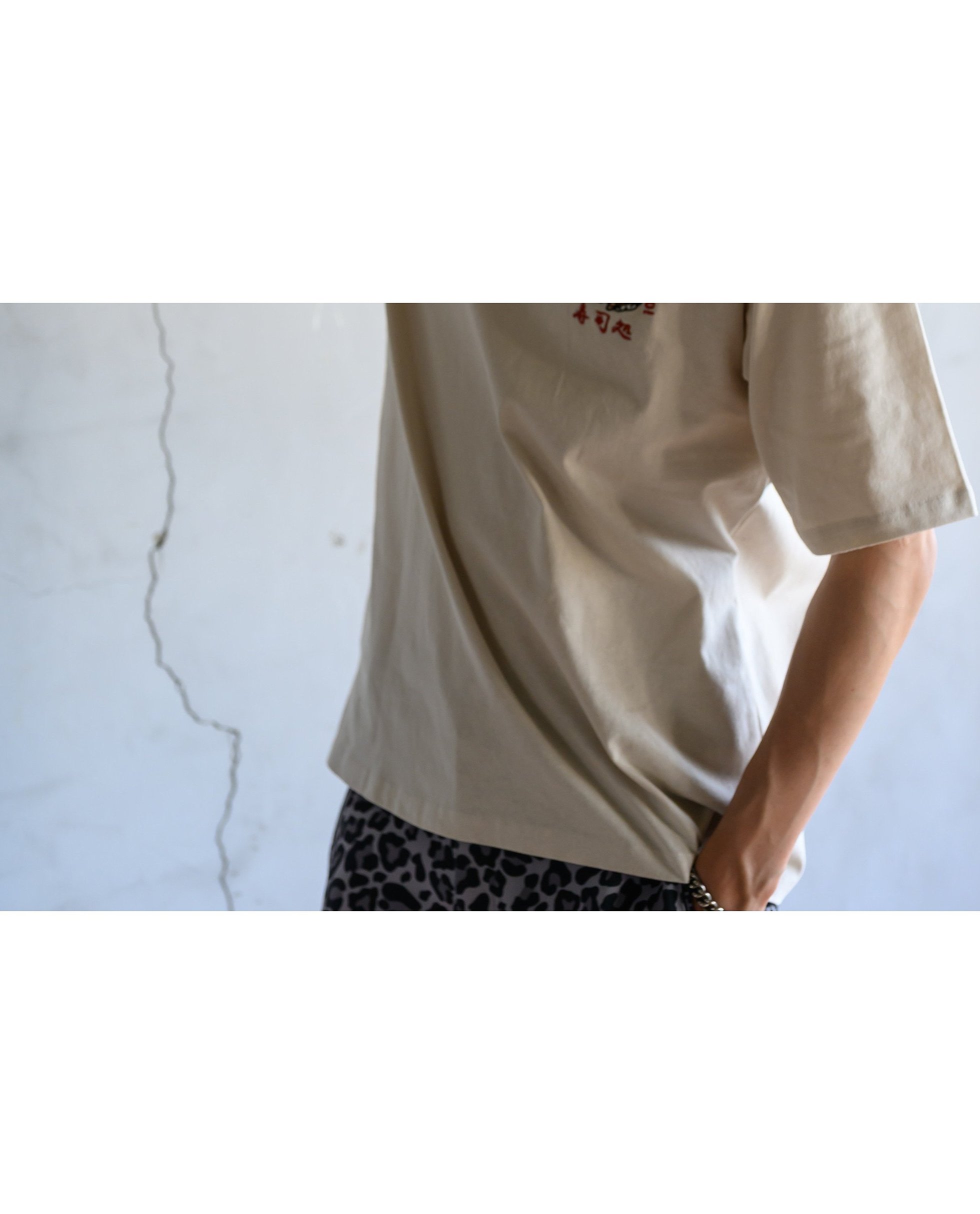 【イーブス/YEVS】の和柄刺しゅうTEE【ユニセックス】 インテリア・キッズ・メンズ・レディースファッション・服の通販 founy(ファニー) 　ファッション　Fashion　レディースファッション　Fashion for Women　カーゴパンツ　Cargo Pants, Utility Pants　ショーツ　Shorts, Short Pants　シンプル　Simple, Minimal　デニム　Denim, Jeans Material　バランス　Balance, Style Balance　フロント　Front, Front Design　モチーフ　Motif, Design Theme　ワンポイント　One Point, Statement Accent　おすすめ　Recommended / Our Picks　夏　Summer　旅行　Travel　オフ|ID: prp329100004821645 ipo3291000000035044979