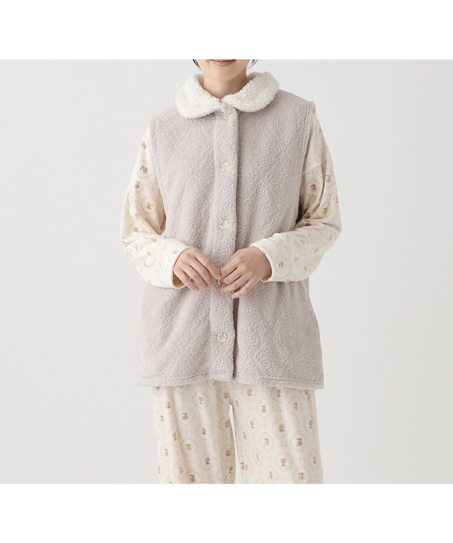 【アフタヌーンティー リビング/Afternoon Tea LIVING】のオパールベスト インテリア・キッズ・メンズ・レディースファッション・服の通販 founy(ファニー) 　ファッション　Fashion　レディースファッション　Fashion for Women　アウター　Coat / Outerwear Collection　トップス・カットソー　Cut & Sew Tops　ベスト&ジレ / 重ね着スタイル　Vests & Gilets　おすすめ　Recommended / Our Picks　お家時間・ステイホーム　Stay Home / At Home　なめらか　Smooth, Silky Texture　フロント　Front, Front Design　ベスト　Vest, Waistcoat　ポケット　Pocket, Pocket Detail　エレガント 上品　Elegant　羽織　Haori, Light Jacket　ライトグレー|ID: prp329100004821733 ipo3291000000035046019