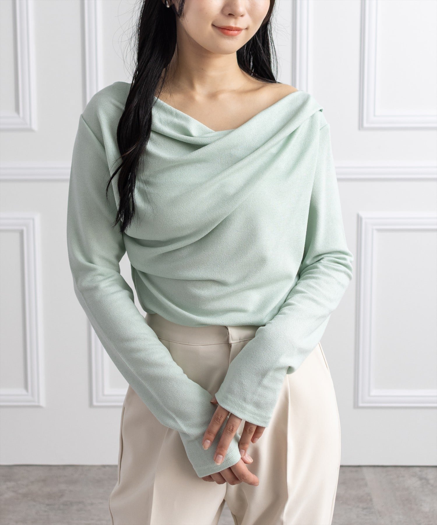 【クリア/clear】のドレープデザイン長袖カットソートップス インテリア・キッズ・メンズ・レディースファッション・服の通販 founy(ファニー) 　ファッション　Fashion　レディースファッション　Fashion for Women　トップス・カットソー　Cut & Sew Tops　カットソー・ベーシックTシャツ　Cut-and-Sewn Tops / Stretch Tees & Basics　シンプル　Simple, Minimal　スラックス　Slacks, Dress Pants　デニム　Denim, Jeans Material　トレンド　Trend, Trending Now　ドレープ　Drape, Draping Fabric　長袖　Long Sleeve, Full Sleeve　フィット　Fit, Slim Fit　ミニスカート　Mini Skirt, Short Skirt　エレガント 上品　Elegant　MNT|ID: prp329100004821746 ipo3291000000035046162