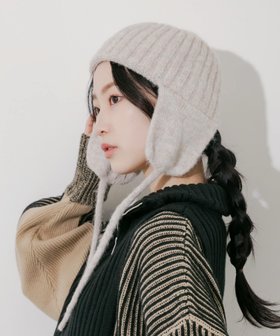 【スメリー/SMELLY】のイヤーフラップニットキャップ 人気、トレンドファッション・服の通販 founy(ファニー) ファッション Fashion レディースファッション Fashion for Women トップス・カットソー Cut & Sew Tops ニット Knit Tops & Sweaters 2025年 2025 2025-2026秋冬・A/W Autumn/Winter 2025–26 AW25–26 冬 Winter / This Winter キャップ Cap, Baseball Cap ブルゾン Blouson, Bomber Jacket A/W・秋冬 Autumn/Winter 防寒 Cold Protection, Winter-Ready |ID:prp329100004821749