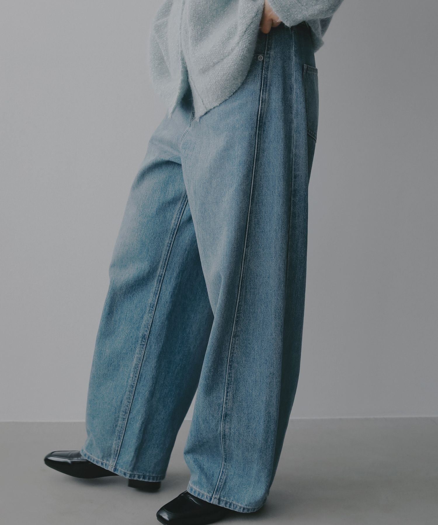 【アパートバイローリーズ/apart by lowrys】のApbコクーンデニムパンツ 人気、トレンドファッション・服の通販 founy(ファニー) 　ファッション　Fashion　レディースファッション　Fashion for Women　パンツ　Pants & Trousers　デニムパンツ・ジーンズ・美脚デニム　Denim Jeans & Pants　ウォッシュ　Washed Finish　コンパクト　Compact, Small Size　デニム　Denim, Jeans Material　トレンド　Trend, Trending Now　バランス　Balance, Style Balance　ビンテージ　Vintage, Retro Style　フォルム　Silhouette, Form　おすすめ　Recommended / Our Picks　 other-1|ID: prp329100004821760 ipo3291000000035046238