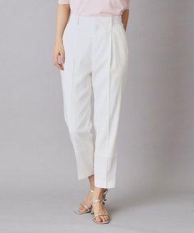 【ドレステリア/DRESSTERIOR】のコットンリネンタックテーパードパンツ 人気、トレンドファッション・服の通販 founy(ファニー) ファッション Fashion レディースファッション Fashion for Women パンツ Pants & Trousers ストレッチ Stretch, Stretchy Fabric スマート Smart, Elegant センター Center, Center Line テーパード Tapered, Tapered Pants ポケット Pocket, Pocket Detail 楽ちん Easy Fit, Comfortable |ID:prp329100004821787