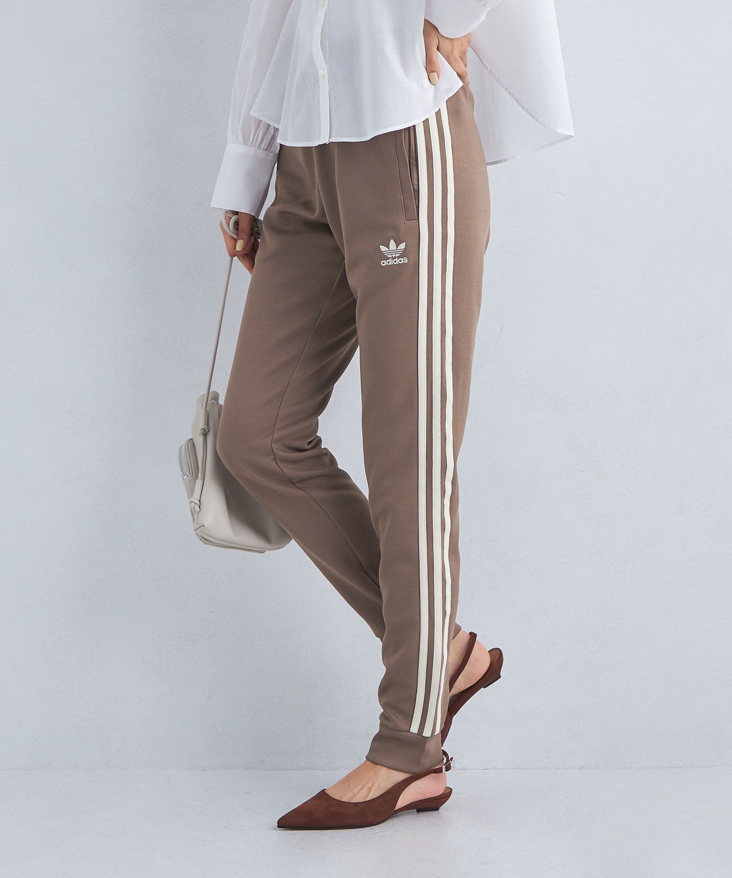 【ユナイテッドアローズ/UNITED ARROWS】の【国内EXCLUSIVE】 adidas Originals SST トラックパンツ インテリア・キッズ・メンズ・レディースファッション・服の通販 founy(ファニー) ファッション Fashion レディースファッション Fashion for Women パンツ Pants & Trousers 春 Spring クラシック Classic, Timeless Style ジャケット Jacket, Outerwear スウェット / スエット Sweatshirt, Sweatwear スポーツ Sports, Activewear スリム Slim, Slim Fit セットアップ Set-Up, Coordinated Outfit トレンド Trend, Trending Now ドローコード Drawcord, Drawstring Cord フィット Fit, Slim Fit アウトレット Outlet / Clearance おすすめ Recommended / Our Picks 夏 Summer エレガント 上品 Elegant MD.BROWN|ID: prp329100004821820 ipo3291000000035046768