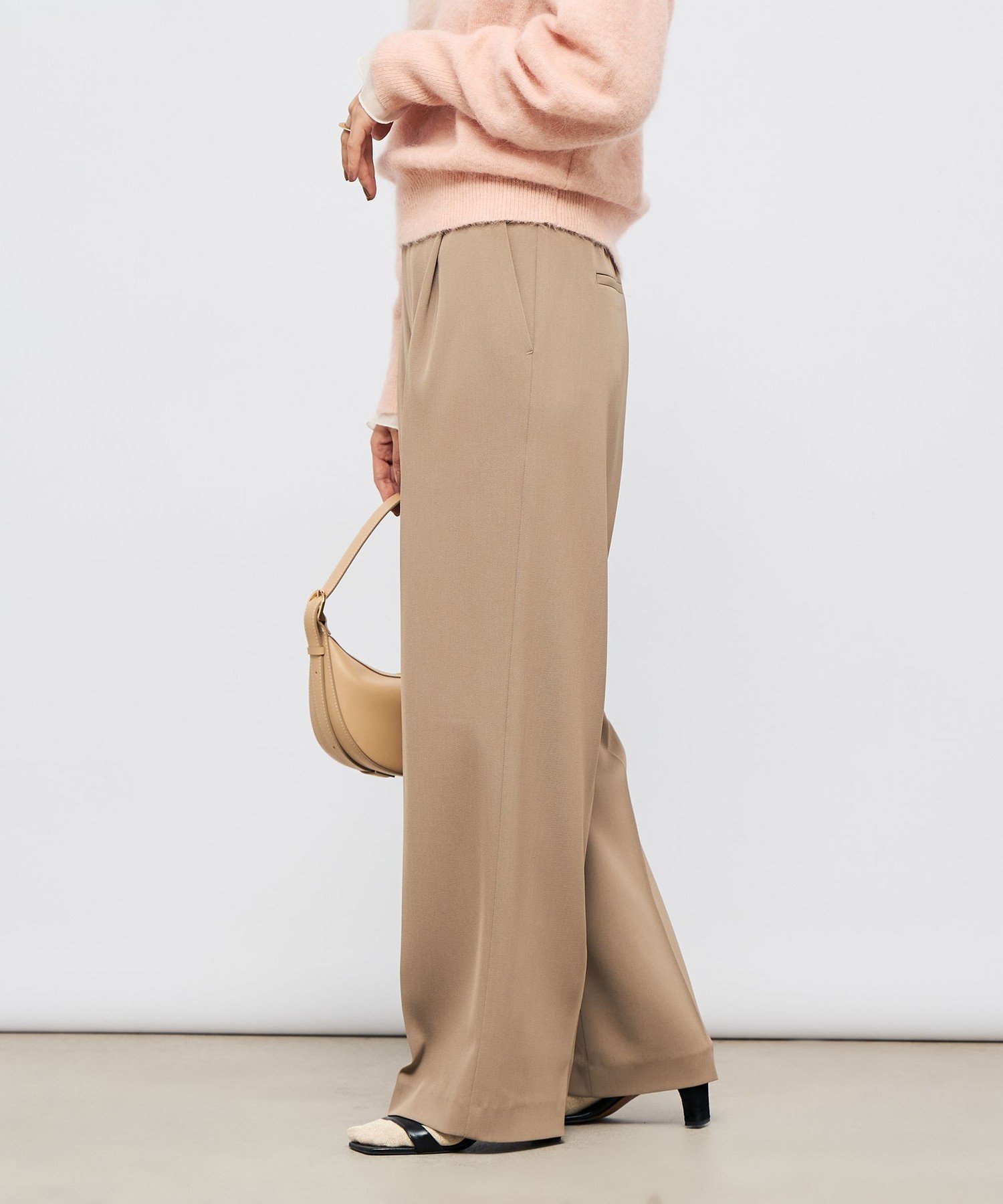 【ノーリーズ/NOLLEY'S】のウォッシャブル強撚ツイルワイドパンツ インテリア・キッズ・メンズ・レディースファッション・服の通販 founy(ファニー) 　ファッション　Fashion　レディースファッション　Fashion for Women　パンツ　Pants & Trousers　ウォッシャブル　Machine Washable　ストレート　Straight, Straight Cut　センター　Center, Center Line　ツイル　Twist, Twisted Detail　定番　Standard, Basic Item　ベーシック　Basic, Essential　ルーズ　Loose, Oversized　ワイド　Wide, Wide Fit　おすすめ　Recommended / Our Picks　エレガント 上品　Elegant　2025年　2025　2025-2026秋冬・A/W　Autumn/Winter 2025–26 AW25–26　カーキ|ID: prp329100004821840 ipo3291000000035046944