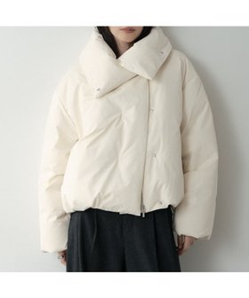 【インディヴィ/INDIVI】の3WAYスタンドカラーショートダウン【凹凸素材】 人気、トレンドファッション・服の通販 founy(ファニー) ファッション Fashion レディースファッション Fashion for Women クロップド Cropped, Short Length コンパクト Compact, Small Size ショート Short, Short Length シンプル Simple, Minimal スタンド Stand Collar, Upright Stand スピンドル Spindle, Drawcord ダウン Down, Puffer テクスチャー Texture, Textured Fabric バランス Balance, Style Balance ビッグ Big, Oversized |ID:prp329100004821882