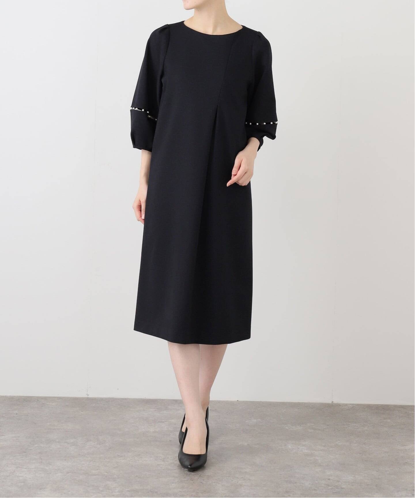 【ラ トータリテ/La TOTALITE】の【洗える】パールスリーブサックワンピース 人気、トレンドファッション・服の通販 founy(ファニー) 　ファッション　Fashion　レディースファッション　Fashion for Women　ワンピース　Dresses　2025年　2025　2025-2026秋冬・A/W　Autumn/Winter 2025–26 AW25–26　スマート　Smart, Elegant　スリーブ　Sleeve, Long Sleeve / Short Sleeve　パール　Pearl, Pearl Accent　フェミニン　Feminine, Girly　エレガント 上品　Elegant　洗える　Machine Washable　 other-1|ID: prp329100004821980 ipo3291000000035048429