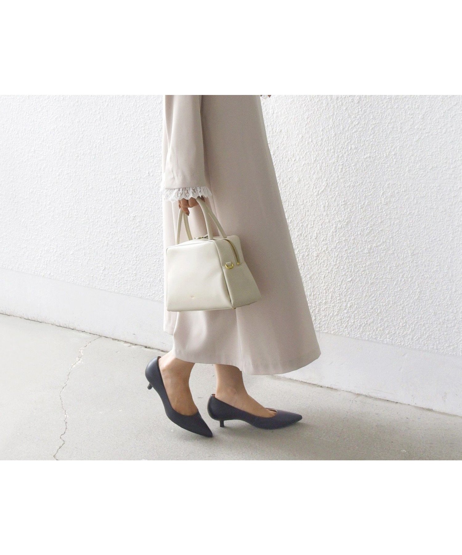 【シップス フォー ウィメン/SHIPS】の【SHIPS別注】troisiemeCHACO 手洗い可能 フリル レース ワンピース(セレモニー対応可) インテリア・キッズ・メンズ・レディースファッション・服の通販 founy(ファニー) 　ファッション　Fashion　レディースファッション　Fashion for Women　ワンピース　Dresses　アクセサリー　Fashion Accessories　シューズ　Shoes, Footwear　シンプル　Simple, Minimal　ジャケット　Jacket, Outerwear　ストレッチ　Stretch, Stretchy Fabric　ダブル　Double, Double-Breasted　パウダー　Powder, Soft Tone　パーティ　Party, Party Style　フラット　Flat, Flat Shoes　フリル　Frill, Ruffle　ポケット　Pocket, Pocket Detail　別注　Limited Edition, Custom Order　レース　Lace, Lace Fabric　おすすめ　Recommended / Our Picks　セレモニー　Ceremony　入学式　Entrance Ceremony　卒業式　Graduation Ceremony　結婚式　Wedding　ビジネス 仕事 通勤　Business / Work / Commuting　2025年　2025　2025-2026秋冬・A/W　Autumn/Winter 2025–26 AW25–26　ベージュ|ID: prp329100004821984 ipo3291000000035048458