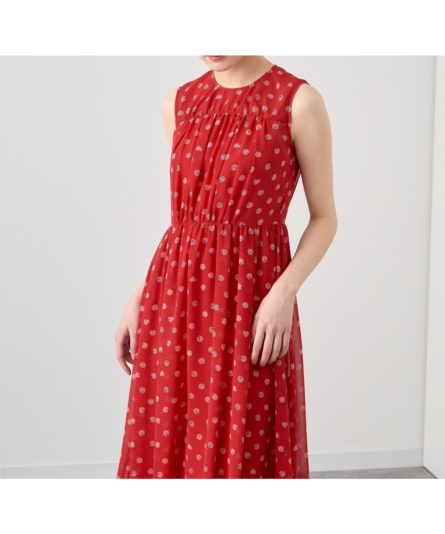 【アナイ/ANAYI】のマリンドットプリントキャザーフレアワンピース 人気、トレンドファッション・服の通販 founy(ファニー) 　ファッション　Fashion　レディースファッション　Fashion for Women　ワンピース　Dresses　ギャザー　Gathered, Ruffled　シアー　Sheer, See-Through　シフォン　Chiffon, Lightweight Fabric　ジャケット　Jacket, Outerwear　ストライプ　Stripe, Striped Pattern　スマート　Smart, Elegant　ドット　Polka Dot, Dot Pattern　ドレス　Dress, One-Piece　ノースリーブ　Sleeveless, No-Sleeve　フィット　Fit, Slim Fit　フレア　Flare, Flared　プリント　Print, Printed Pattern　モチーフ　Motif, Design Theme　ランダム　Random, Irregular　ロング　Long, Long-Length　S/S・春夏　SS, Spring/Summer, Warm Season　再入荷　Restock / Back in Stock　夏　Summer　エレガント 上品　Elegant　 other-1|ID: prp329100004821986 ipo3291000000035048461