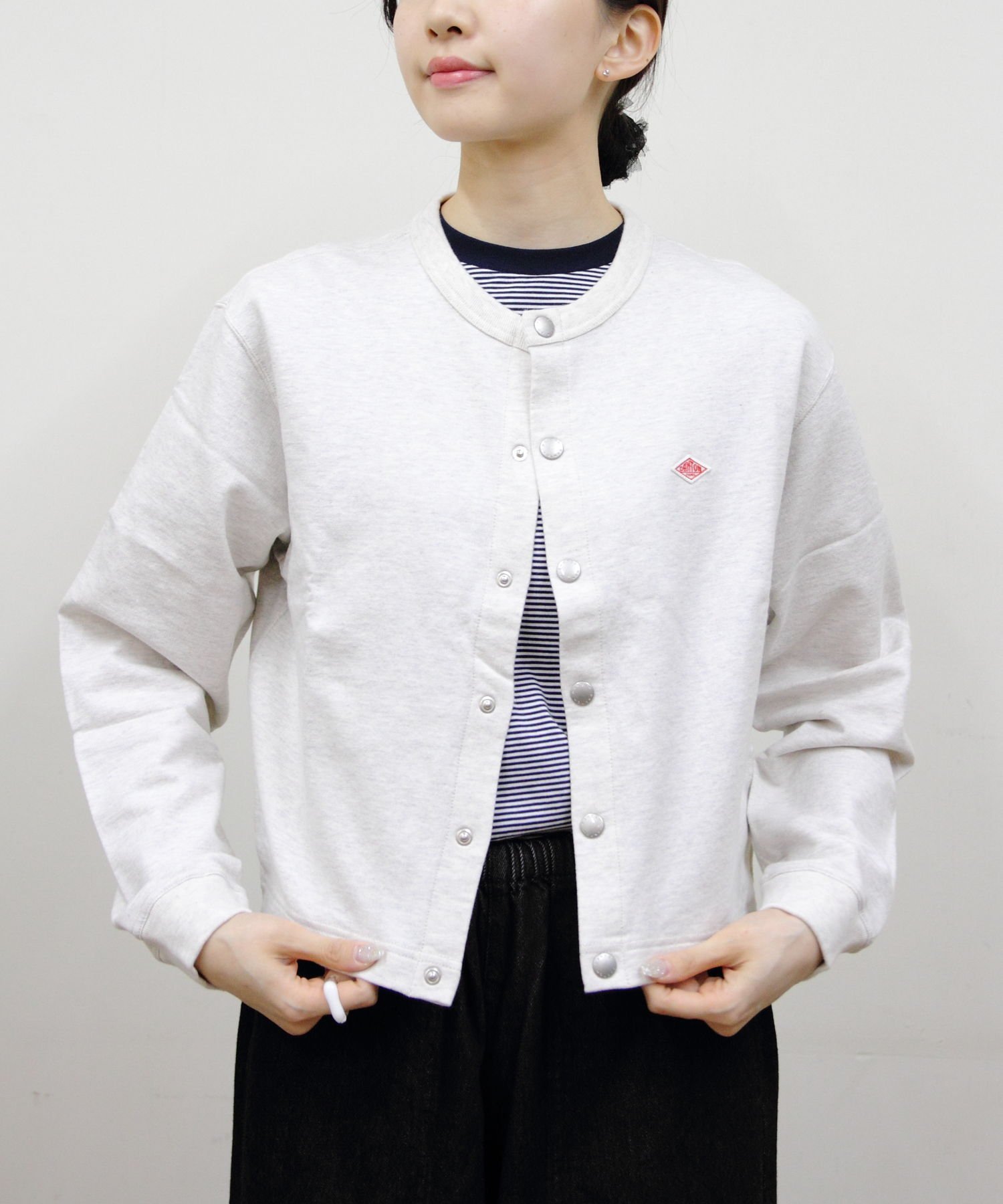 【ステップス/STEPS】のCREW NECK CARDIGAN 0405 インテリア・キッズ・メンズ・レディースファッション・服の通販 founy(ファニー) 　ファッション　Fashion　レディースファッション　Fashion for Women　トップス・カットソー　Cut & Sew Tops　カーディガン・羽織り　Layered Style Cardigans　インナー　Innerwear　春　Spring　秋　Autumn　カーディガン　Cardigan, Knitwear　シンプル　Simple, Minimal　スウェット / スエット　Sweatshirt, Sweatwear　ドット　Polka Dot, Dot Pattern　なめらか　Smooth, Silky Texture　バランス　Balance, Style Balance　夏　Summer　ECRU|ID: prp329100004821987 ipo3291000000035048466