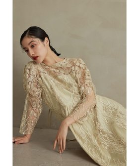 【ビーフラット/bflat】のボタニカル柄刺繍レースドレス 結婚式 成人式 二次会 同窓会 パーティードレス 人気、トレンドファッション・服の通販 founy(ファニー) ファッション Fashion レディースファッション Fashion for Women ワンピース Dresses フォーマル・パーティードレス・結婚式用ドレス Elegant & Casual Dresses スカラップ Scallop, Scalloped Edge スリーブ Sleeve, Long Sleeve / Short Sleeve ドレス Dress, One-Piece フェミニン Feminine, Girly フレア Flare, Flared ボタニカル Botanical, Floral Pattern リーフ Leaf, Botanical Leaf レース Lace, Lace Fabric ロング Long, Long-Length おすすめ Recommended / Our Picks 結婚式 Wedding 披露宴 Wedding Reception 二次会 After Party |ID:prp329100004821999