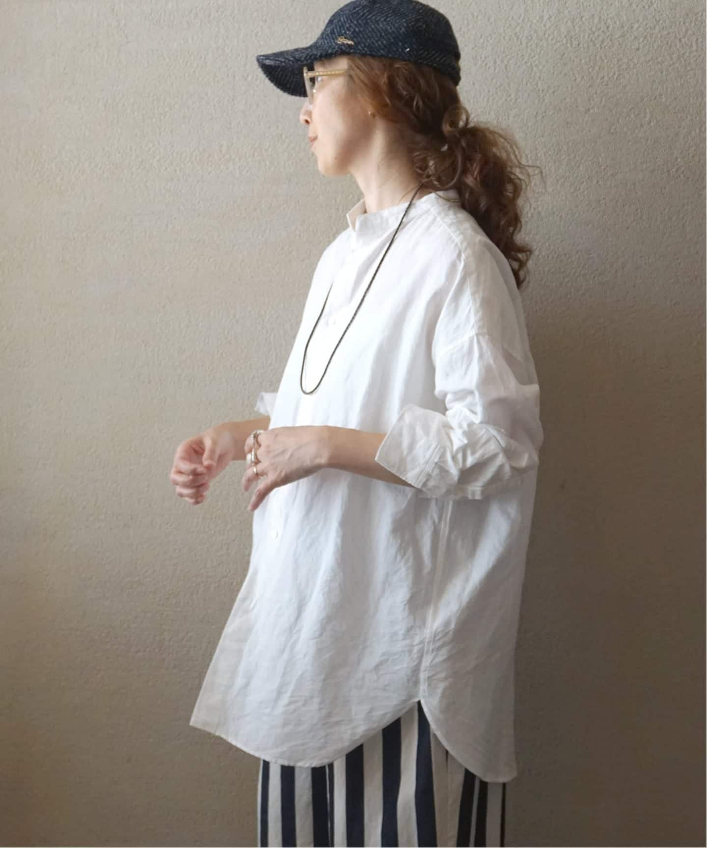 【ジャーナルスタンダード ラックス/journal standard luxe】のCLシャンブレー スタンドカラーシャツ インテリア・キッズ・メンズ・レディースファッション・服の通販 founy(ファニー) 　ファッション　Fashion　レディースファッション　Fashion for Women　トップス・カットソー　Cut & Sew Tops　シャツ・ブラウス・オフィスカジュアル　Elegant Blouses & Button-Ups　2025年　2025　2025-2026秋冬・A/W　Autumn/Winter 2025–26 AW25–26　カーディガン　Cardigan, Knitwear　シャンブレー　Chambray, Denim-Like Fabric　ショルダー　Shoulder, Shoulder Strap　ジャケット　Jacket, Outerwear　スマート　Smart, Elegant　ドロップ　Drop Shoulder, Dropped Style　リネン　Linen, Linen Fabric　ロング　Long, Long-Length　ホワイト|ID: prp329100004822073 ipo3291000000035049699