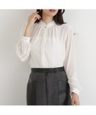 【ピンキーアンドダイアン/Pinky&Dianne】のベルベットコンビギャザーブラウス 人気、トレンドファッション・服の通販 founy(ファニー) ファッション Fashion レディースファッション Fashion for Women トップス・カットソー Cut & Sew Tops シャツ・ブラウス・オフィスカジュアル Elegant Blouses & Button-Ups スタンダード Standard, Basic thumbnail エクリュ1|ID: prp329100004822079 ipo3291000000035049768