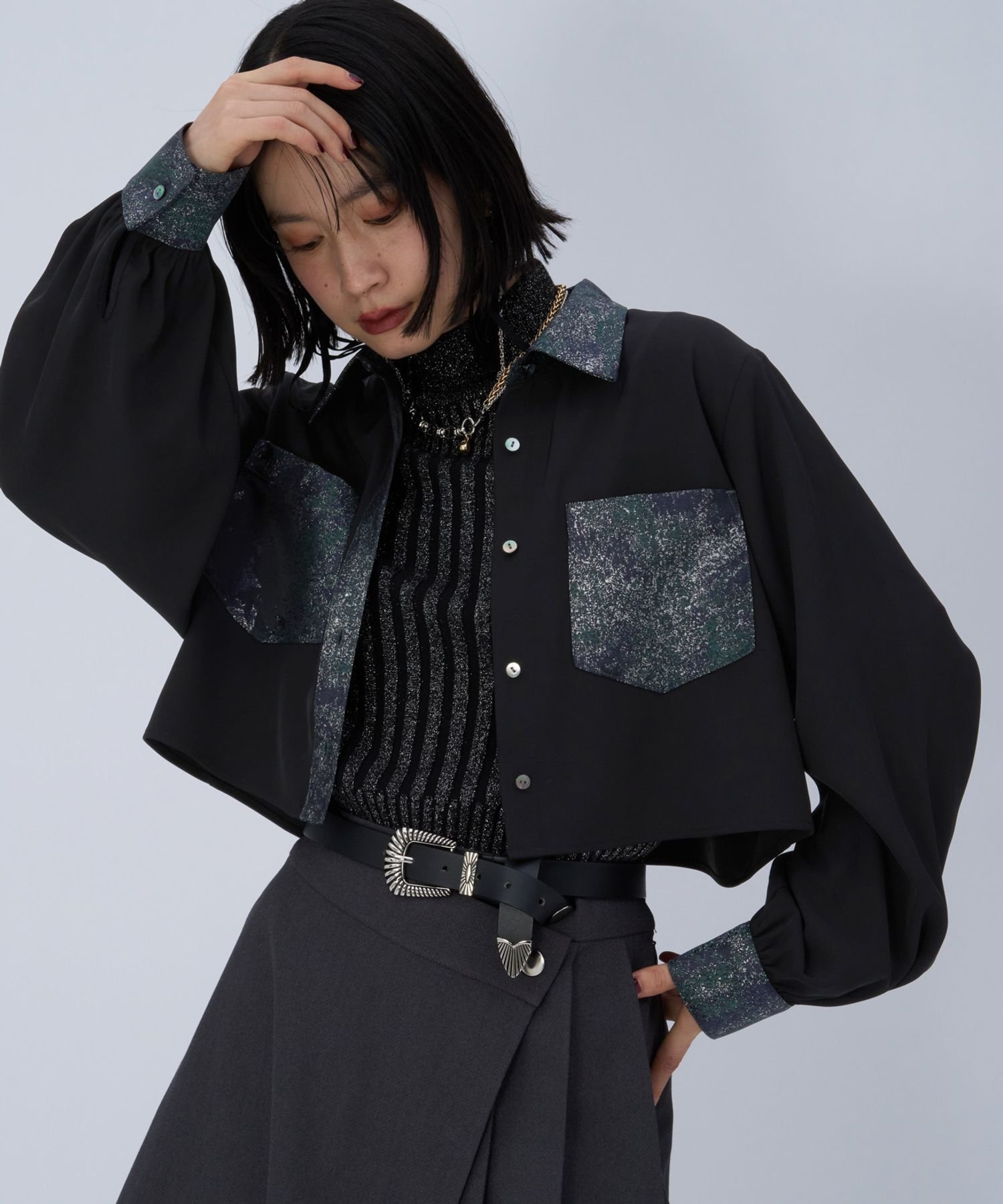 【ハレ/HARE】のジャガードキリカエショートシャツ インテリア・キッズ・メンズ・レディースファッション・服の通販 founy(ファニー) 　ファッション　Fashion　レディースファッション　Fashion for Women　トップス・カットソー　Cut & Sew Tops　シャツ・ブラウス・オフィスカジュアル　Elegant Blouses & Button-Ups　おすすめ　Recommended / Our Picks　インナー　Innerwear　ウェーブ　Wavy Pattern　ショート　Short, Short Length　ストレート　Straight, Straight Cut　フィット　Fit, Slim Fit　ボトム　Bottoms, Lower Wear　エレガント 上品　Elegant　グリーン系その他79|ID: prp329100004822091 ipo3291000000035049899