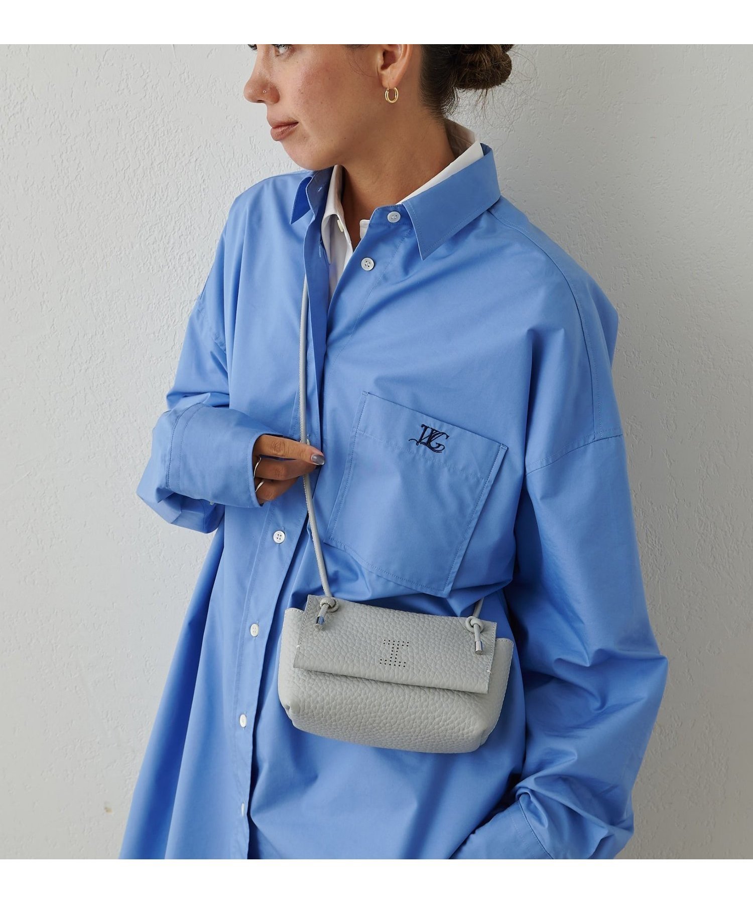 【イアクッチ/IACUCCI】のアルブメ ALCE インテリア・キッズ・メンズ・レディースファッション・服の通販 founy(ファニー) 　ファッション　Fashion　レディースファッション　Fashion for Women　コンパクト　Compact, Small Size　ショルダー　Shoulder, Shoulder Strap　フォルム　Silhouette, Form　マグネット　Magnet, Magnetic Closure　リップ　Lip, Lip Motif　ワンポイント　One Point, Statement Accent　ライトグレー|ID: prp329100004822101 ipo3291000000035050012