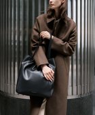 【チャールズ アンド キース/CHARLES & KEITH】のBrigette ブリジット ルーシュドトートバッグ 人気、トレンドファッション・服の通販 founy(ファニー) ファッション Fashion レディースファッション Fashion for Women バッグ Bags 2024年 2024 2024-2025秋冬・A/W Autumn/Winter 2024–25 AW24–25 冬 Winter / This Winter エレガント 上品 Elegant コレクション Collection, Seasonal Line シャーリング Shirring, Ruched ポーチ Pouch, Small Case thumbnail Noir|ID: prp329100004822138 ipo3291000000035050295