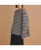 【ドゥ アルシーヴ/Doux archives】のバスクボーダーロンTee 人気、トレンドファッション・服の通販 founy(ファニー) ファッション Fashion レディースファッション Fashion for Women トップス・カットソー Cut & Sew Tops ロングTシャツ・Tシャツ Longline T-Shirts & Tees スリット Slit, Slit Detail ボーダー Border, Stripe 定番 Standard, Basic Item A/W・秋冬 Autumn/Winter thumbnail CHARCOAL GRAY|ID: prp329100004822223 ipo3291000000035051068