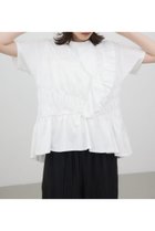 【クリエ コンフォルト/crie conforto】のフリルシャーリングプルオーバー 人気、トレンドファッション・服の通販 founy(ファニー) ファッション Fashion レディースファッション Fashion for Women トップス・カットソー Cut & Sew Tops カジュアルプルオーバー・ニットトップス Pullovers & Knit Tops / Casual Pullovers おすすめ Recommended / Our Picks カットソー Cut and Sewn Top シャーリング Shirring, Ruched フリル Frill, Ruffle フロント Front, Front Design ペプラム Peplum, Flared Hem ワイド Wide, Wide Fit thumbnail O/WHT1|ID: prp329100004822237 ipo3291000000035051241