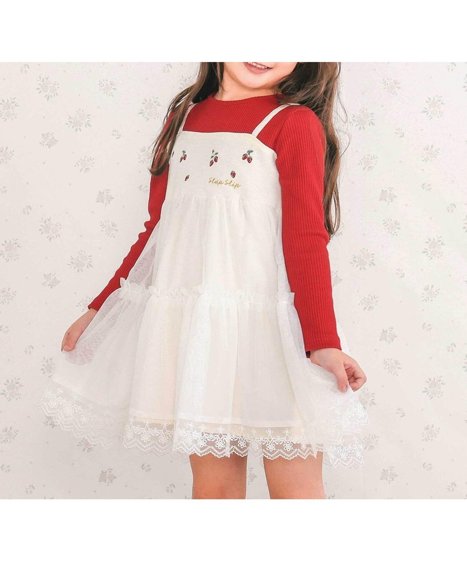 【ベベ オンライン ストア/BEBE ONLINE STORE / KIDS】のイチゴ刺しゅうフワフワチュールティアードドッキングワンピース(80~130cm) インテリア・キッズ・メンズ・レディースファッション・服の通販 founy(ファニー) 　ファッション　Fashion　キッズファッション　Fashion for Kids　ワンピース　Dresses　秋　Autumn　カラフル　Colorful Design　コレクション　Collection, Seasonal Line　スカラップ　Scallop, Scalloped Edge　チェック　Check, Plaid, Tartan　チュール　Tulip, Tulip Motif　ドッキング　Docking, Mixed Material　長袖　Long Sleeve, Full Sleeve　フェミニン　Feminine, Girly　フレンチ　French, French Style　フロント　Front, Front Design　ミックス　Mix, Mixed Style　モチーフ　Motif, Design Theme　A/W・秋冬　Autumn/Winter　エレガント 上品　Elegant　2025年　2025　2025-2026秋冬・A/W　Autumn/Winter 2025–26 AW25–26　レッド×オフホワイト|ID: prp329100004822724 ipo3291000000035063619