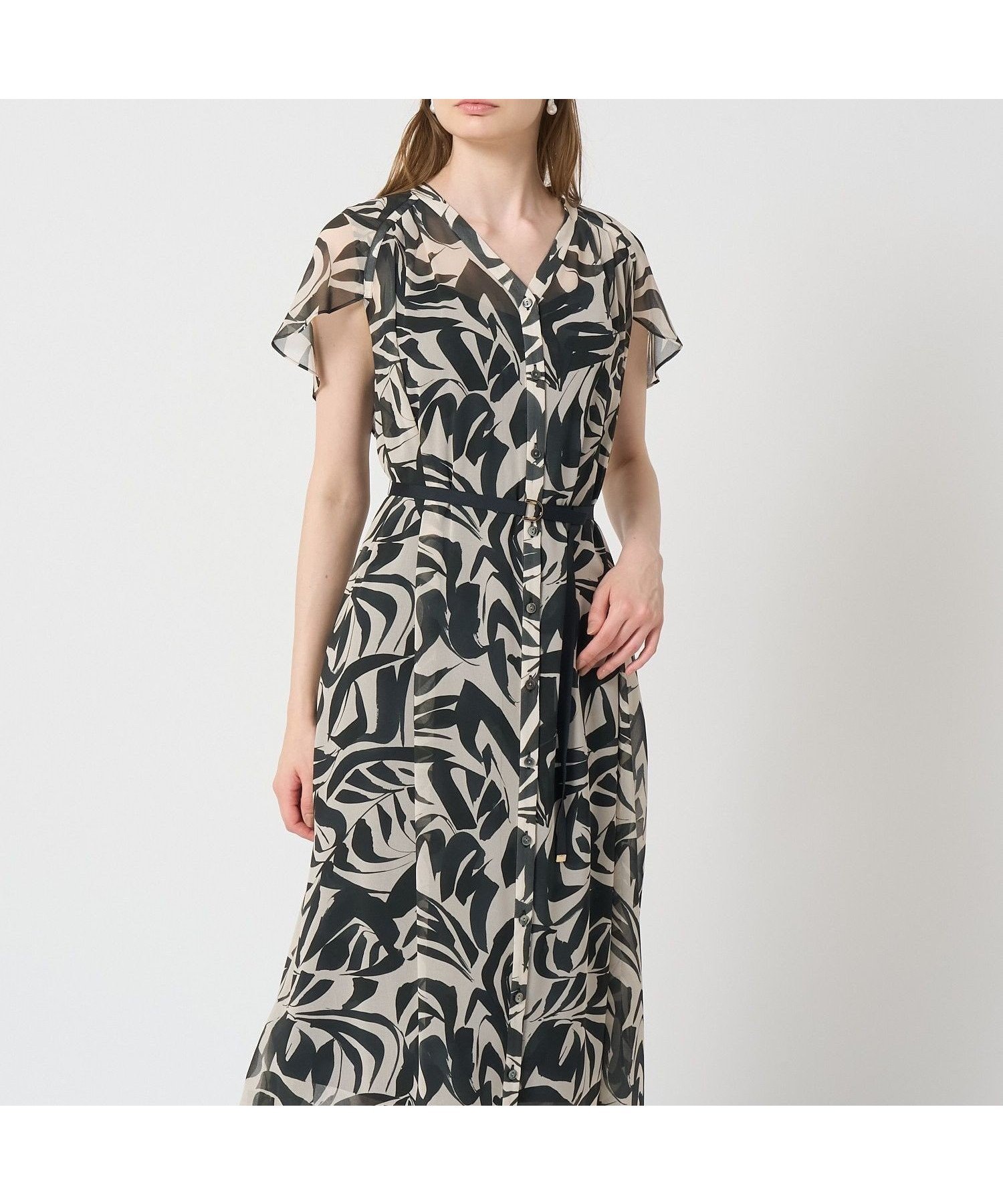 【アナイ/ANAYI】のアートリーフシフォンロング ワンピース 人気、トレンドファッション・服の通販 founy(ファニー) 　ファッション　Fashion　レディースファッション　Fashion for Women　ワンピース　Dresses　キャミソール　Camisole, Spaghetti Strap Top　シフォン　Chiffon, Lightweight Fabric　スマート　Smart, Elegant　フランス　France, French　フレア　Flare, Flared　フロント　Front, Front Design　プリント　Print, Printed Pattern　ペチコート　Petticoat, Underskirt　リーフ　Leaf, Botanical Leaf　再入荷　Restock / Back in Stock　夏　Summer　 other-1|ID: prp329100004822781 ipo3291000000035064573