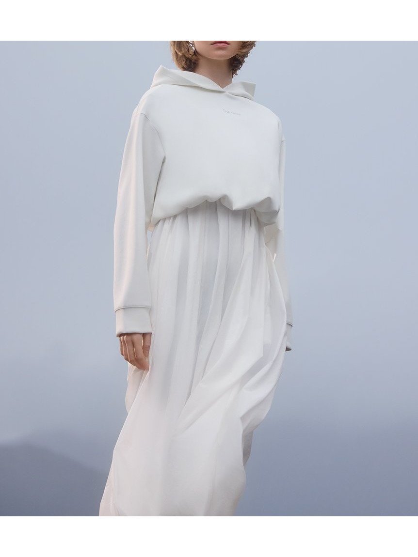 【エミ/emmi】の【IPSA/emmi】ダンボールフーディートップス 人気、トレンドファッション・服の通販 founy(ファニー) 　ファッション　Fashion　レディースファッション　Fashion for Women　トップス・カットソー　Cut & Sew Tops　春　Spring　シルバー　Silver, Metallic Silver　スマート　Smart, Elegant　セットアップ　Set-Up, Coordinated Outfit　バルーン　Balloon, Balloon Silhouette　プリント　Print, Printed Pattern　 other-1|ID: prp329100004822933 ipo3291000000035067953