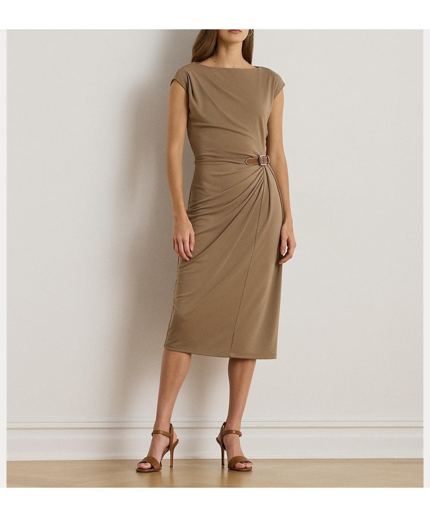 【ラルフローレン/RALPH LAUREN】のバックルトリム ジャージー ボートネック ドレス インテリア・キッズ・メンズ・レディースファッション・服の通販 founy(ファニー) 　ファッション　Fashion　レディースファッション　Fashion for Women　ワンピース　Dresses　フォーマル・パーティードレス・結婚式用ドレス　Elegant & Casual Dresses　バッグ　Bags　キャップ　Cap, Baseball Cap　スプリング　Spring, Spring Collection　スリーブ　Sleeve, Long Sleeve / Short Sleeve　ドレス　Dress, One-Piece　ドレープ　Drape, Draping Fabric　フェイクレザー　Faux Leather, PU Leather　フロント　Front, Front Design　プリーツ　Pleats, Pleated　メタル　Metal, Metal Parts　モダン　Modern, Contemporary　ラップ　Wrap, Wrap Design　エレガント 上品　Elegant　230ブラウン|ID: prp329100004822948 ipo3291000000035068199