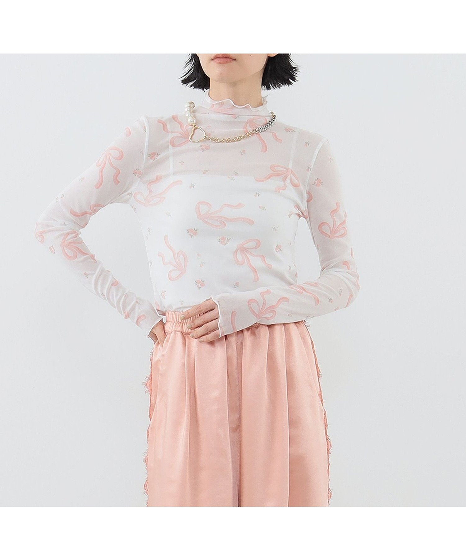 【カロリナ グレイサー/CAROLINA GLASER】のリボン プリント ロングスリーブ カットソー 重ね着 インナー インテリア・キッズ・メンズ・レディースファッション・服の通販 founy(ファニー) 　ファッション　Fashion　レディースファッション　Fashion for Women　トップス・カットソー　Cut & Sew Tops　カットソー・ベーシックTシャツ　Cut-and-Sewn Tops / Stretch Tees & Basics　インナー　Innerwear　カットソー　Cut and Sewn Top　キャミソール　Camisole, Spaghetti Strap Top　シアー　Sheer, See-Through　スタンダード　Standard, Basic　スリーブ　Sleeve, Long Sleeve / Short Sleeve　タンク　Tank Top, Sleeveless Top　トレンド　Trend, Trending Now　フラワー　Flower, Floral　プリント　Print, Printed Pattern　リボン　Ribbon, Bow　ロング　Long, Long-Length　おすすめ　Recommended / Our Picks　WHT×PNK|ID: prp329100004822979 ipo3291000000035068728