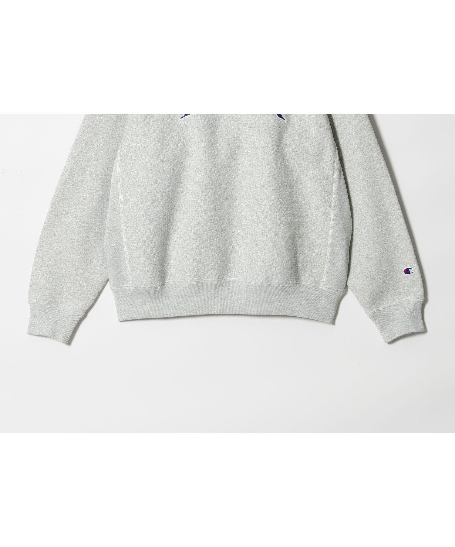 【ビューティ&ユース ユナイテッドアローズ/BEAUTY&YOUTH / UNITED ARROWS / MEN】のCHAMPION*BEAUTY YOUTH パッチ スウェット インテリア・キッズ・メンズ・レディースファッション・服の通販 founy(ファニー) 　ファッション　Fashion　メンズファッション　Fashion for Men　アメリカン　American Style　グラフィック　Graphic, Graphic Design　コンパクト　Compact, Small Size　スウェット / スエット　Sweatshirt, Sweatwear　スタンダード　Standard, Basic　スポーツ　Sports, Activewear　ニューヨーク　New York, NYC Style　人気　Popular, Best Seller　バランス　Balance, Style Balance　パッチ　Patch, Appliqué　フロント　Front, Front Design　ベーシック　Basic, Essential　別注　Limited Edition, Custom Order　MD.GRAY|ID: prp329100004822981 ipo3291000000035068806