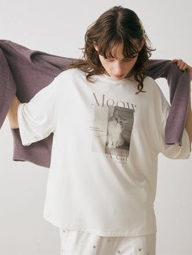 【スナイデル ホーム/SNIDEL HOME】の【接触冷感】CATTシャツ 人気、トレンドファッション・服の通販 founy(ファニー) ファッション Fashion レディースファッション Fashion for Women トップス・カットソー Cut & Sew Tops シャツ・ブラウス・オフィスカジュアル Elegant Blouses & Button-Ups ロングTシャツ・Tシャツ Longline T-Shirts & Tees おすすめ Recommended / Our Picks とろみ Fluid, Flowy Fabric ギフト プレゼント Gift / Present スマート Smart, Elegant プリント Print, Printed Pattern ロング Long, Long-Length 猫 Cat, Kitty |ID:prp329100004823064