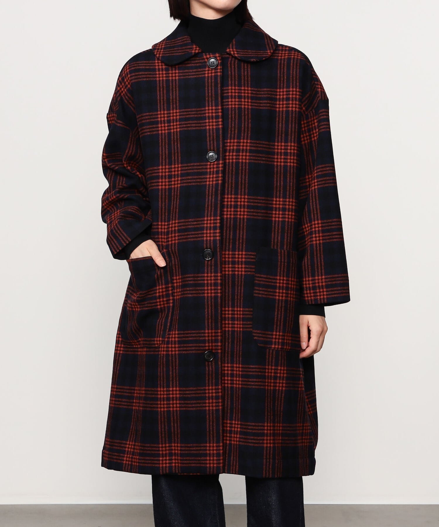 【ビショップ/Bshop】のラウンドカラー ウールコート CHECK WOMEN 人気、トレンドファッション・服の通販 founy(ファニー) 　ファッション　Fashion　レディースファッション　Fashion for Women　アウター　Coat / Outerwear Collection　コート・ロングコート・ピーコート　Long Coats, Peacoats & More　アンティーク　Antique-Inspired　クラシカル　Classical, Vintage-Inspired　コレクション　Collection, Seasonal Line　ショルダー　Shoulder, Shoulder Strap　シンプル　Simple, Minimal　チェック　Check, Plaid, Tartan　ドロップ　Drop Shoulder, Dropped Style　パターン　Pattern, Design Print　パッチ　Patch, Appliqué　フロント　Front, Front Design　ポケット　Pocket, Pocket Detail　ミックス　Mix, Mixed Style　ラウンド　Round, Round Neck　ヴィンテージ　Vintage Style　 other-1|ID: prp329100004823087 ipo3291000000035070511