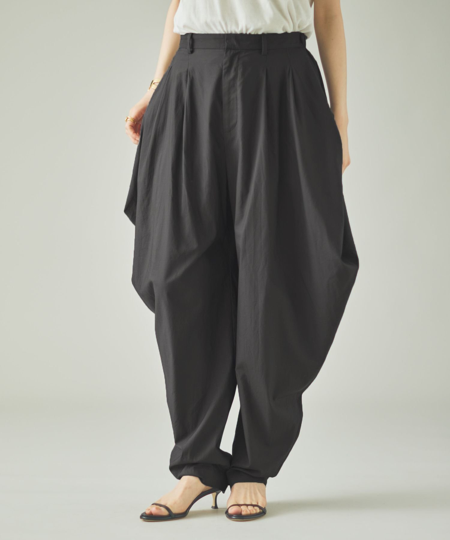 【カレンソロジー/Curensology】のコットンサテンパンツ インテリア・キッズ・メンズ・レディースファッション・服の通販 founy(ファニー) 　ファッション　Fashion　レディースファッション　Fashion for Women　パンツ　Pants & Trousers　エレガント 上品　Elegant　シンプル　Simple, Minimal　スタイリッシュ　Stylish, Fashionable　セットアップ　Set-Up, Coordinated Outfit　日本製　Made In Japan　グレー15|ID: prp329100004823174 ipo3291000000035071709