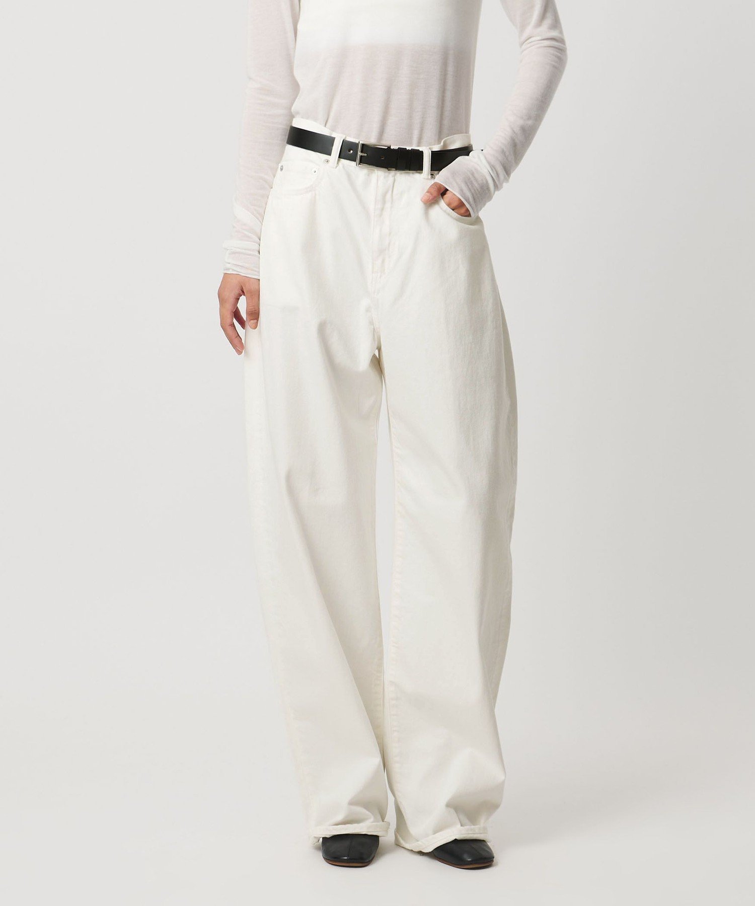 【ユナイテッドアローズ/UNITED ARROWS】のAEWEN MATOPH デニムカーブパンツ インテリア・キッズ・メンズ・レディースファッション・服の通販 founy(ファニー) 　ファッション　Fashion　レディースファッション　Fashion for Women　パンツ　Pants & Trousers　コンパクト　Compact, Small Size　ショート　Short, Short Length　ジャケット　Jacket, Outerwear　デニム　Denim, Jeans Material　トレンド　Trend, Trending Now　バランス　Balance, Style Balance　ポケット　Pocket, Pocket Detail　おすすめ　Recommended / Our Picks　WHITE|ID: prp329100004823175 ipo3291000000035071716