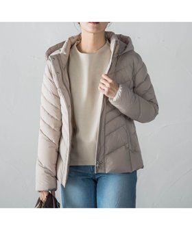 【ロートレ アモン/LAUTRE AMONT】のストレッチダウンショートコート 人気、トレンドファッション・服の通販 founy(ファニー) ファッション Fashion レディースファッション Fashion for Women アウター Coat / Outerwear Collection コート・ロングコート・ピーコート Long Coats, Peacoats & More 秋 Autumn グラデーション Gradient, Ombre コンパクト Compact, Small Size 今季 This Season, Current Season 軽量 Lightweight, Ultra Light ショート Short, Short Length スタンド Stand Collar, Upright Stand ストレッチ Stretch, Stretchy Fabric ダウン Down, Puffer ドット Polka Dot, Dot Pattern なめらか Smooth, Silky Texture バランス Balance, Style Balance フィット Fit, Slim Fit ポケット Pocket, Pocket Detail ワイド Wide, Wide Fit A/W・秋冬 Autumn/Winter エレガント 上品 Elegant ビジネス 仕事 通勤 Business / Work / Commuting 2025年 2025 2025-2026秋冬・A/W Autumn/Winter 2025–26 AW25–26 |ID:prp329100004823201