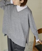 【イエナ/IENA】のライトウールVネックプルオーバー 人気、トレンドファッション・服の通販 founy(ファニー) ファッション Fashion レディースファッション Fashion for Women トップス・カットソー Cut & Sew Tops カジュアルプルオーバー・ニットトップス Pullovers & Knit Tops / Casual Pullovers Vネックトップス V-Neck Tops / V-Cut Neckline Shirts 2025年 2025 2025-2026秋冬・A/W Autumn/Winter 2025–26 AW25–26 ポンチョ Poncho, Cape Style thumbnail グレーA|ID: prp329100004823239 ipo3291000000035072444