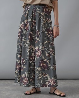【リエス/Liesse】のフラワープリントフレアスカート 人気、トレンドファッション・服の通販 founy(ファニー) ファッション Fashion レディースファッション Fashion for Women スカート Skirts Aライン・フレアスカート A-Line & Flared Skirts おすすめ Recommended / Our Picks サテン Satin, Glossy Fabric フレア Flare, Flared プリント Print, Printed Pattern ペチコート Petticoat, Underskirt |ID:prp329100004823296