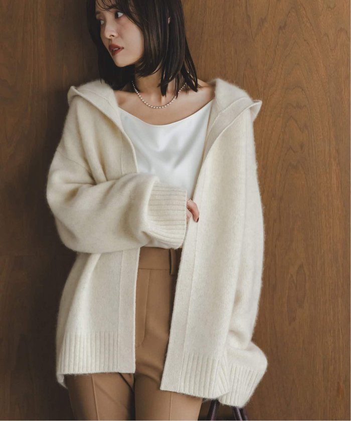 【ノーブル / スピック&スパン/NOBLE / Spick & Span】のYAKフーディーカーディガン インテリア・キッズ・メンズ・レディースファッション・服の通販 founy(ファニー) https://founy.com/ ファッション Fashion レディースファッション Fashion for Women トップス・カットソー Cut & Sew Tops カーディガン・羽織り Layered Style Cardigans おすすめ Recommended / Our Picks インナー Innerwear カーディガン Cardigan, Knitwear ガウン Gown, Robe ショート Short, Short Length ダウン Down, Puffer ブローチ Brooch, Pin Brooch ラグジュアリー Luxury, Elegant 人気 Popular, Best Seller 冬 Winter / This Winter 防寒 Cold Protection, Winter-Ready |ID: prp329100004823297 ipo3291000000035072974