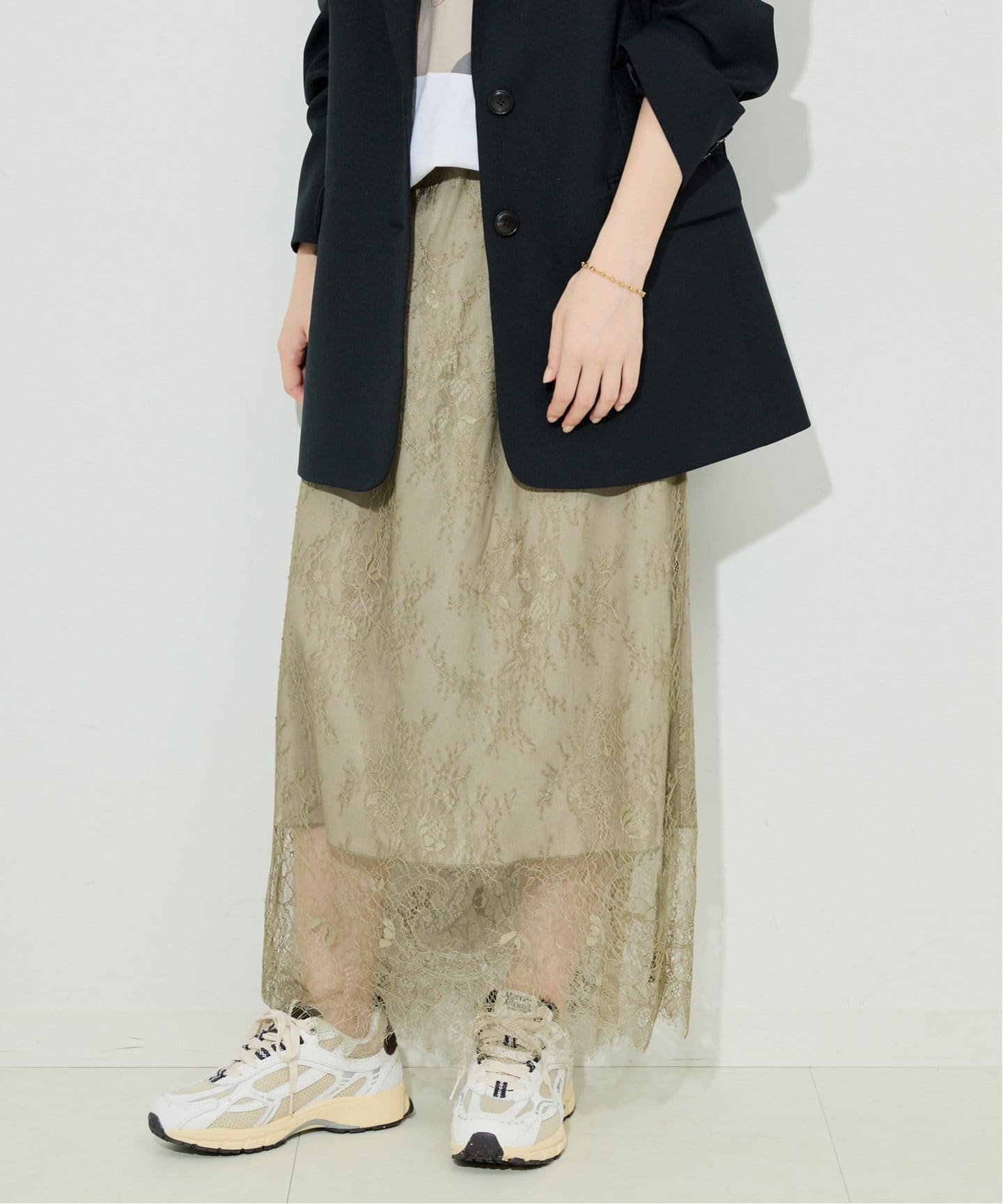 【スローブ イエナ/SLOBE IENA】のスリップレースイージースカート インテリア・キッズ・メンズ・レディースファッション・服の通販 founy(ファニー) 　ファッション　Fashion　レディースファッション　Fashion for Women　スカート　Skirts　2025年　2025　2025-2026秋冬・A/W　Autumn/Winter 2025–26 AW25–26　おすすめ　Recommended / Our Picks　ジャケット　Jacket, Outerwear　スウェット / スエット　Sweatshirt, Sweatwear　ペチコート　Petticoat, Underskirt　マニッシュ　Mannish, Boyish　ミックス　Mix, Mixed Style　ランジェリー　Lingerie, Intimate Wear　レース　Lace, Lace Fabric　カーキ|ID: prp329100004823336 ipo3291000000035073457