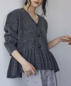 【ガール/GIRL】のVネック ペプラム フリル ニット カーディガン 人気、トレンドファッション・服の通販 founy(ファニー) ファッション Fashion レディースファッション Fashion for Women トップス・カットソー Cut & Sew Tops ニット Knit Tops & Sweaters カーディガン・羽織り Layered Style Cardigans Vネックトップス V-Neck Tops / V-Cut Neckline Shirts インナー Innerwear カーディガン Cardigan, Knitwear クラシカル Classical, Vintage-Inspired フェミニン Feminine, Girly フリル Frill, Ruffle ペプラム Peplum, Flared Hem A/W・秋冬 Autumn/Winter 再入荷 Restock / Back in Stock エレガント 上品 Elegant thumbnail CGY|ID: prp329100004823345 ipo3291000000035073602