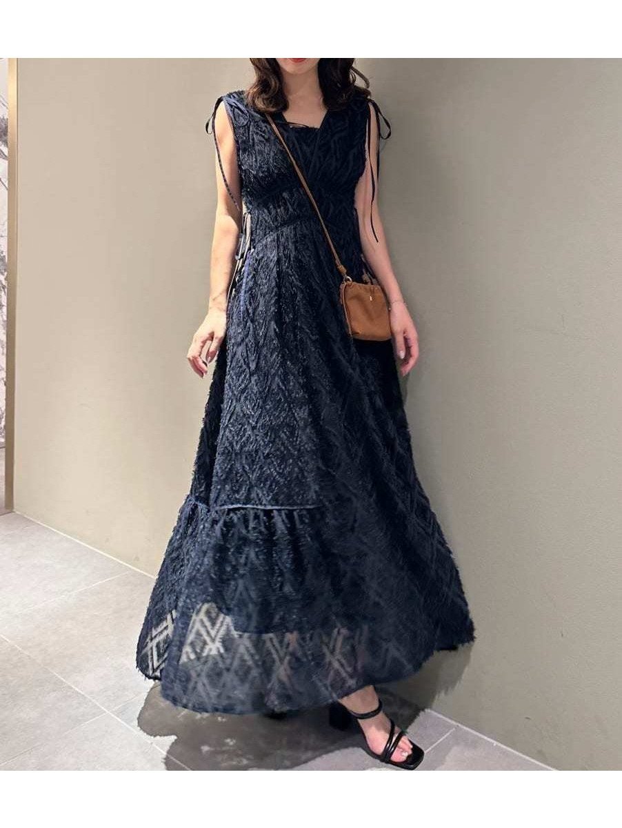 【スナイデル/SNIDEL】の【00サイズあり】ジャガードドロストディティールワンピース インテリア・キッズ・メンズ・レディースファッション・服の通販 founy(ファニー) 　ファッション　Fashion　レディースファッション　Fashion for Women　ワンピース　Dresses　ウェーブ　Wavy Pattern　今季　This Season, Current Season　ショルダー　Shoulder, Shoulder Strap　ストレート　Straight, Straight Cut　スペシャル　Special, Limited Edition　スマート　Smart, Elegant　バランス　Balance, Style Balance　フィット　Fit, Slim Fit　フェミニン　Feminine, Girly　リボン　Ribbon, Bow　おすすめ　Recommended / Our Picks　エレガント 上品　Elegant　NVY[089]|ID: prp329100004823396 ipo3291000000035074790