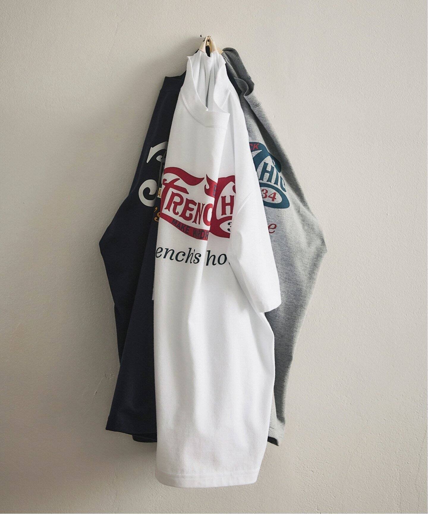 【イエナ/IENA】のBLACK フレンチシック Tシャツ インテリア・キッズ・メンズ・レディースファッション・服の通販 founy(ファニー) 　ファッション　Fashion　レディースファッション　Fashion for Women　トップス・カットソー　Cut & Sew Tops　シャツ・ブラウス・オフィスカジュアル　Elegant Blouses & Button-Ups　ロングTシャツ・Tシャツ　Longline T-Shirts & Tees　2025年　2025　2025-2026秋冬・A/W　Autumn/Winter 2025–26 AW25–26　おすすめ　Recommended / Our Picks　カットソー　Cut and Sewn Top　キャップ　Cap, Baseball Cap　フェミニン　Feminine, Girly　プリント　Print, Printed Pattern　ホワイト|ID: prp329100004823402 ipo3291000000035074854