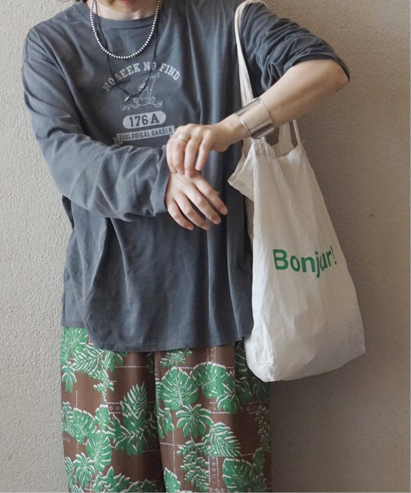 【ジャーナルスタンダード ラックス/journal standard luxe】のオーバーダイプリントロンT 人気、トレンドファッション・服の通販 founy(ファニー) 　ファッション　Fashion　レディースファッション　Fashion for Women　トップス・カットソー　Cut & Sew Tops　ロングTシャツ・Tシャツ　Longline T-Shirts & Tees　イラスト　Illustration　インナー　Innerwear　スマート　Smart, Elegant　スリーブ　Sleeve, Long Sleeve / Short Sleeve　プリント　Print, Printed Pattern　ボックス　Boxy, Box Shape　別注　Limited Edition, Custom Order　ロング　Long, Long-Length　冬　Winter / This Winter　2024年　2024　2024-2025秋冬・A/W　Autumn/Winter 2024–25 AW24–25　 other-1|ID: prp329100004823403 ipo3291000000035074865