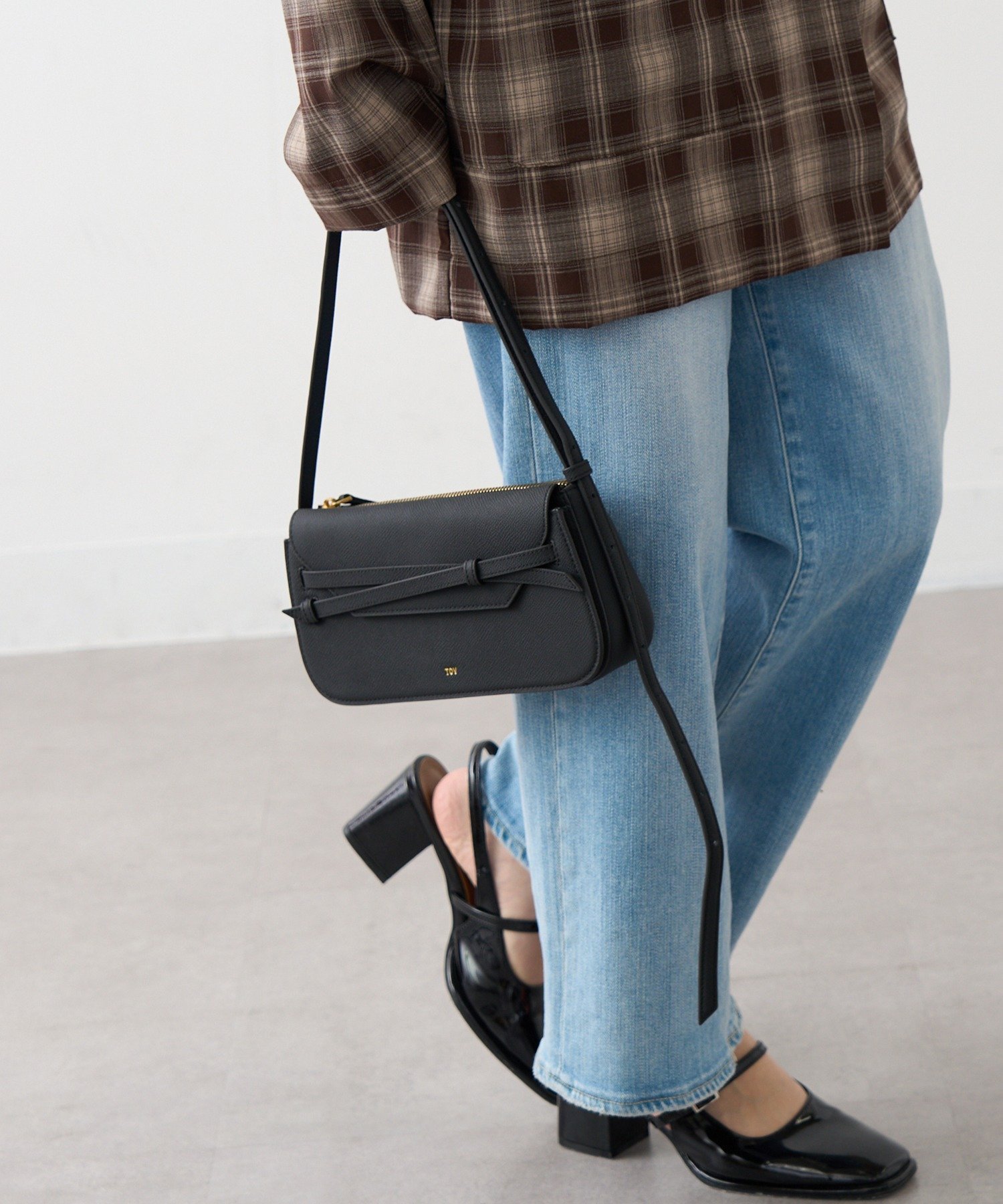 【セットアップセブン/SETUP7】のTOV/MIMI POCHETTE/ショルダーバッグ 人気、トレンドファッション・服の通販 founy(ファニー) 　ファッション　Fashion　レディースファッション　Fashion for Women　バッグ　Bags　クラシック　Classic, Timeless Style　ショルダー　Shoulder, Shoulder Strap　パーティ　Party, Party Style　フォーマル　Formal, Dressy　ポケット　Pocket, Pocket Detail　リボン　Ribbon, Bow　再入荷　Restock / Back in Stock　おすすめ　Recommended / Our Picks　エレガント 上品　Elegant　 other-1|ID: prp329100004823461 ipo3291000000035075462