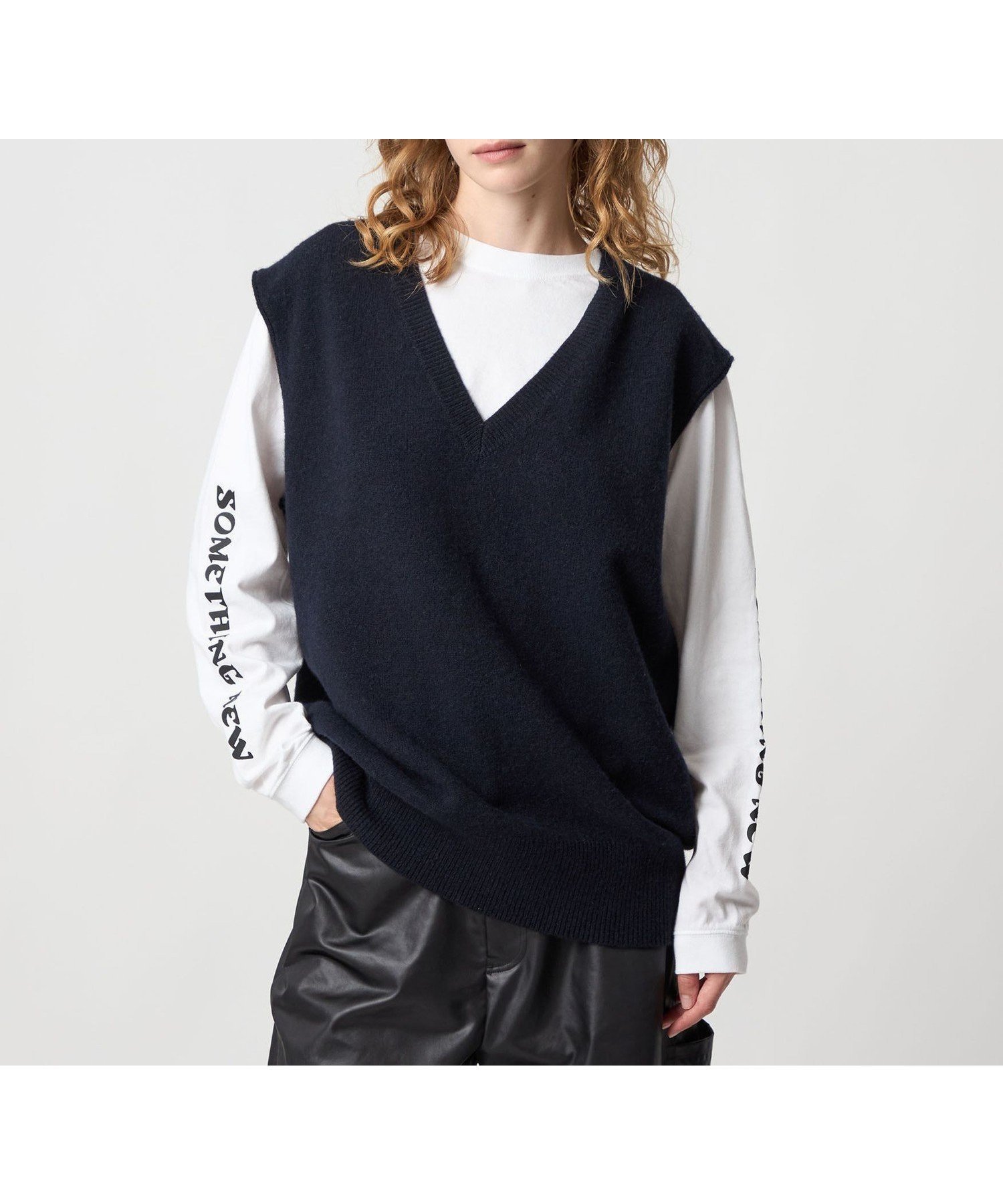 【ビューティ&ユース ユナイテッドアローズ/BEAUTY&YOUTH / UNITED ARROWS】の6(ROKU) SOMEHTING NEW ロングスリーブTシャツ インテリア・キッズ・メンズ・レディースファッション・服の通販 founy(ファニー) 　ファッション　Fashion　レディースファッション　Fashion for Women　トップス・カットソー　Cut & Sew Tops　シャツ・ブラウス・オフィスカジュアル　Elegant Blouses & Button-Ups　ロングTシャツ・Tシャツ　Longline T-Shirts & Tees　インナー　Innerwear　シンプル　Simple, Minimal　ジャケット　Jacket, Outerwear　スリーブ　Sleeve, Long Sleeve / Short Sleeve　プリント　Print, Printed Pattern　ロング　Long, Long-Length　A/W・秋冬　Autumn/Winter　WHITE|ID: prp329100004823474 ipo3291000000035075653