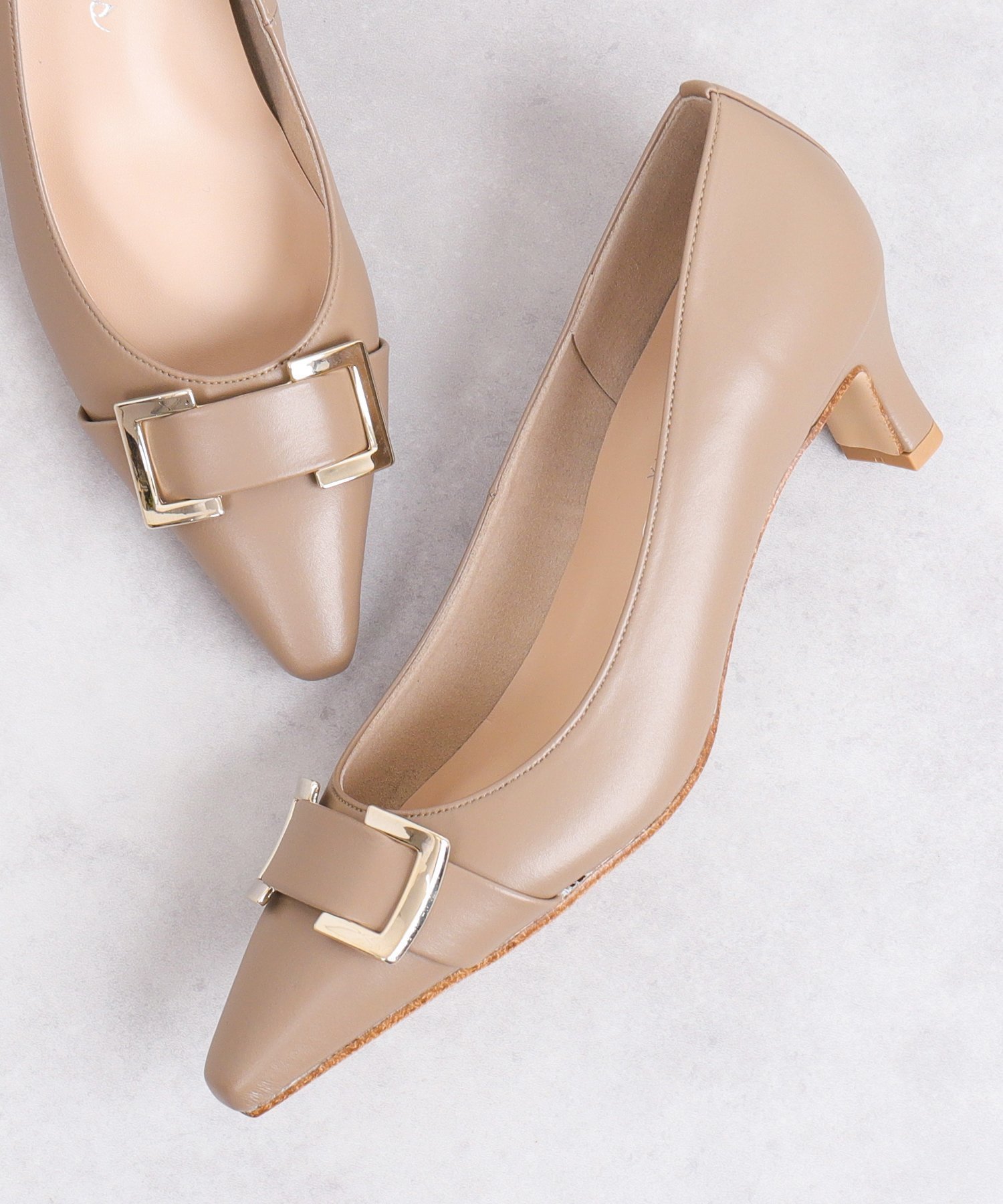 【アルテミス バイ ダイアナ/artemis by DIANA】のスクエアバックル ソフトポインテッドトゥパンプス インテリア・キッズ・メンズ・レディースファッション・服の通販 founy(ファニー) 　ファッション　Fashion　レディースファッション　Fashion for Women　バッグ　Bags　クッション　Cushion, Throw Pillow　抗菌　Antibacterial, Bacteria-Resistant　スクエア　Square, Square Shape　再入荷　Restock / Back in Stock　ダークベージュ人工スムース|ID: prp329100004823522 ipo3291000000035076324