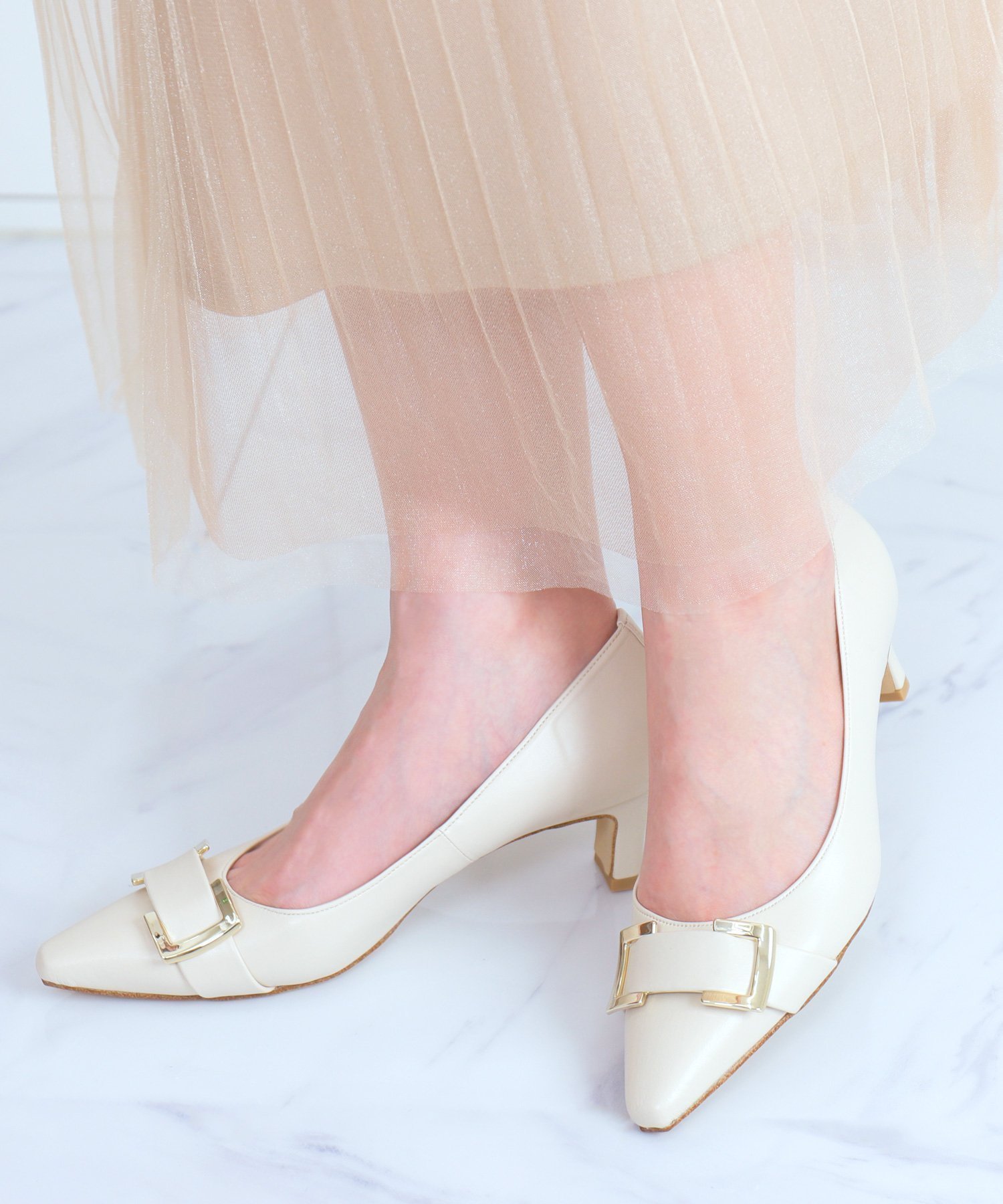 【アルテミス バイ ダイアナ/artemis by DIANA】のスクエアバックル ソフトポインテッドトゥパンプス インテリア・キッズ・メンズ・レディースファッション・服の通販 founy(ファニー) 　ファッション　Fashion　レディースファッション　Fashion for Women　バッグ　Bags　クッション　Cushion, Throw Pillow　抗菌　Antibacterial, Bacteria-Resistant　スクエア　Square, Square Shape　再入荷　Restock / Back in Stock　アイボリー人工スムース|ID: prp329100004823522 ipo3291000000035076326